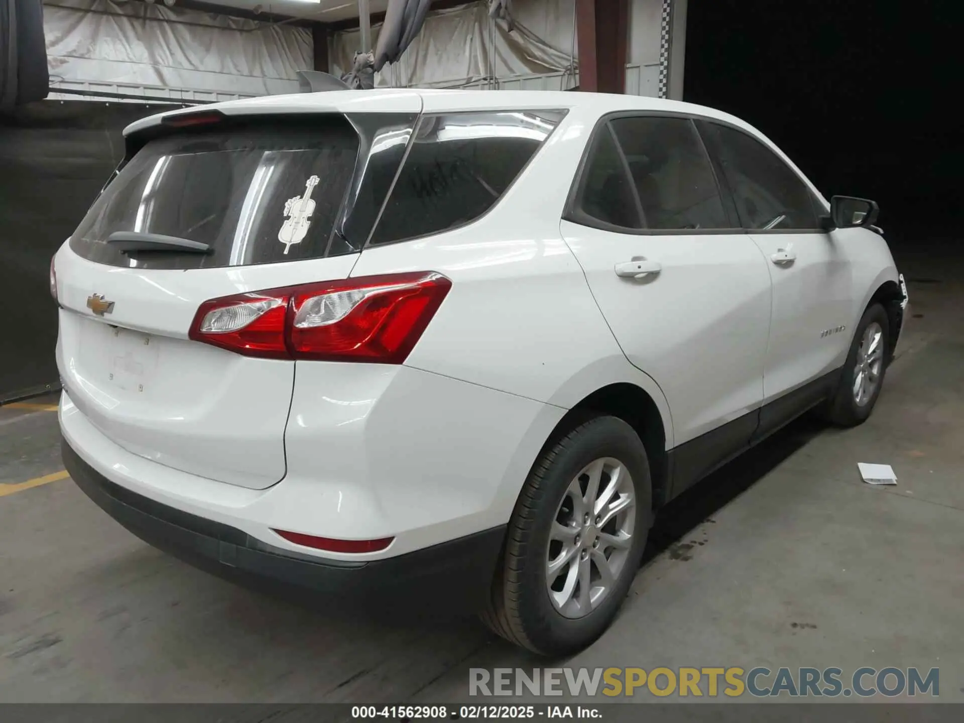 4 Фотография поврежденного автомобиля 3GNAXHEVXKS674856 CHEVROLET EQUINOX 2019