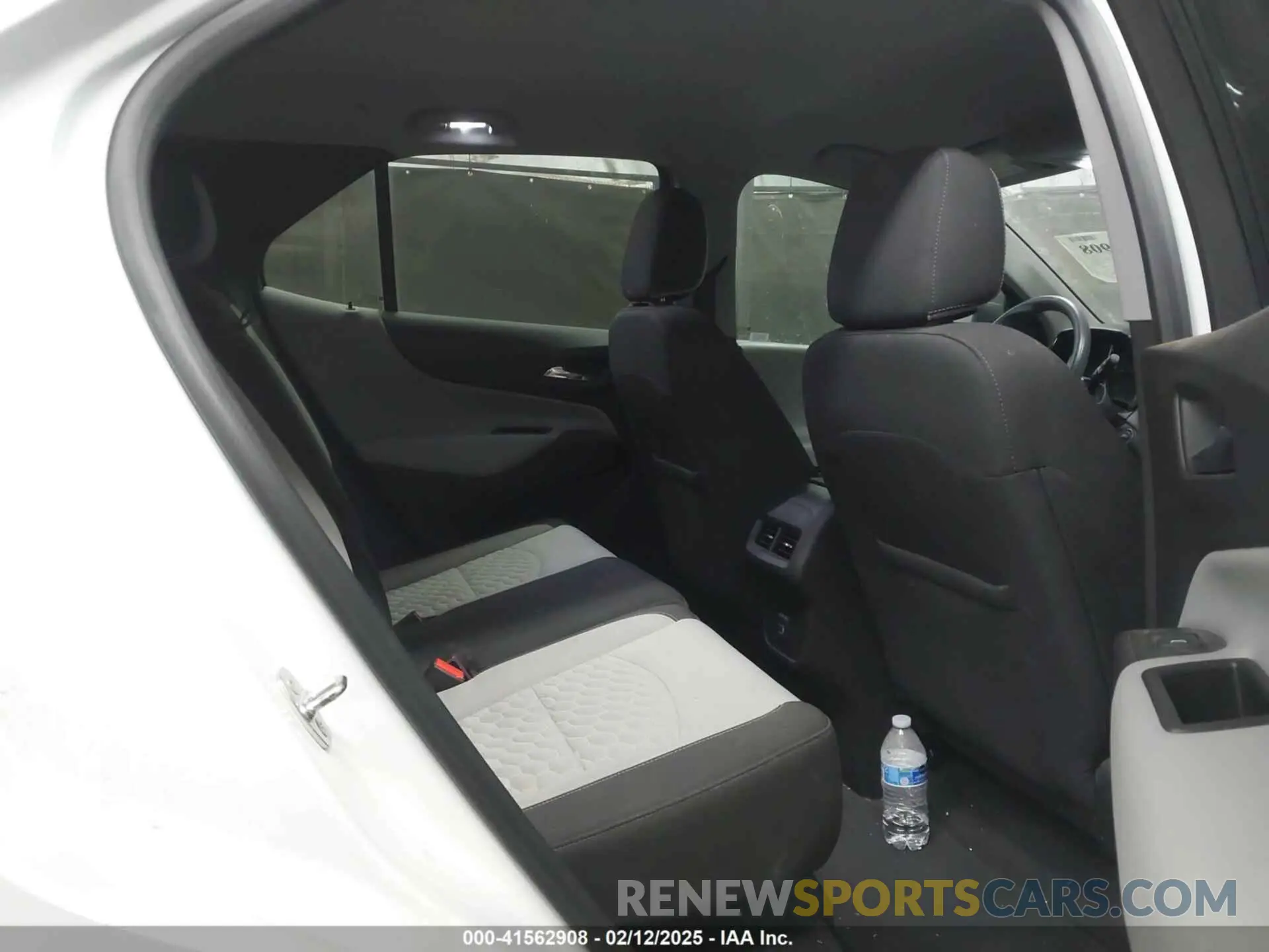 8 Фотография поврежденного автомобиля 3GNAXHEVXKS674856 CHEVROLET EQUINOX 2019