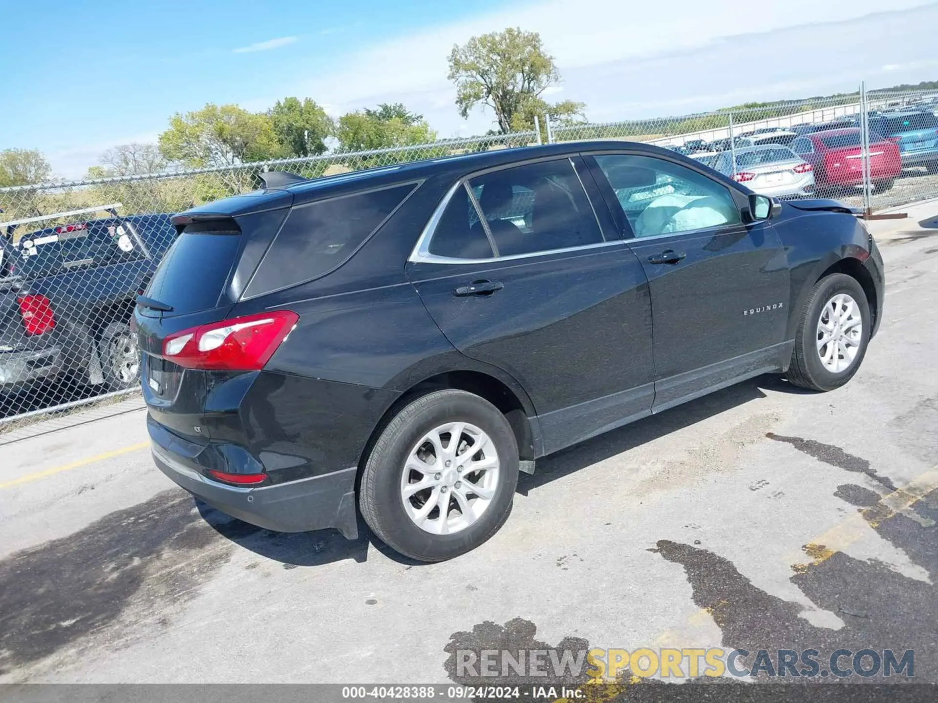 4 Photograph of a damaged car 3GNAXJEV0KL347464 CHEVROLET EQUINOX 2019