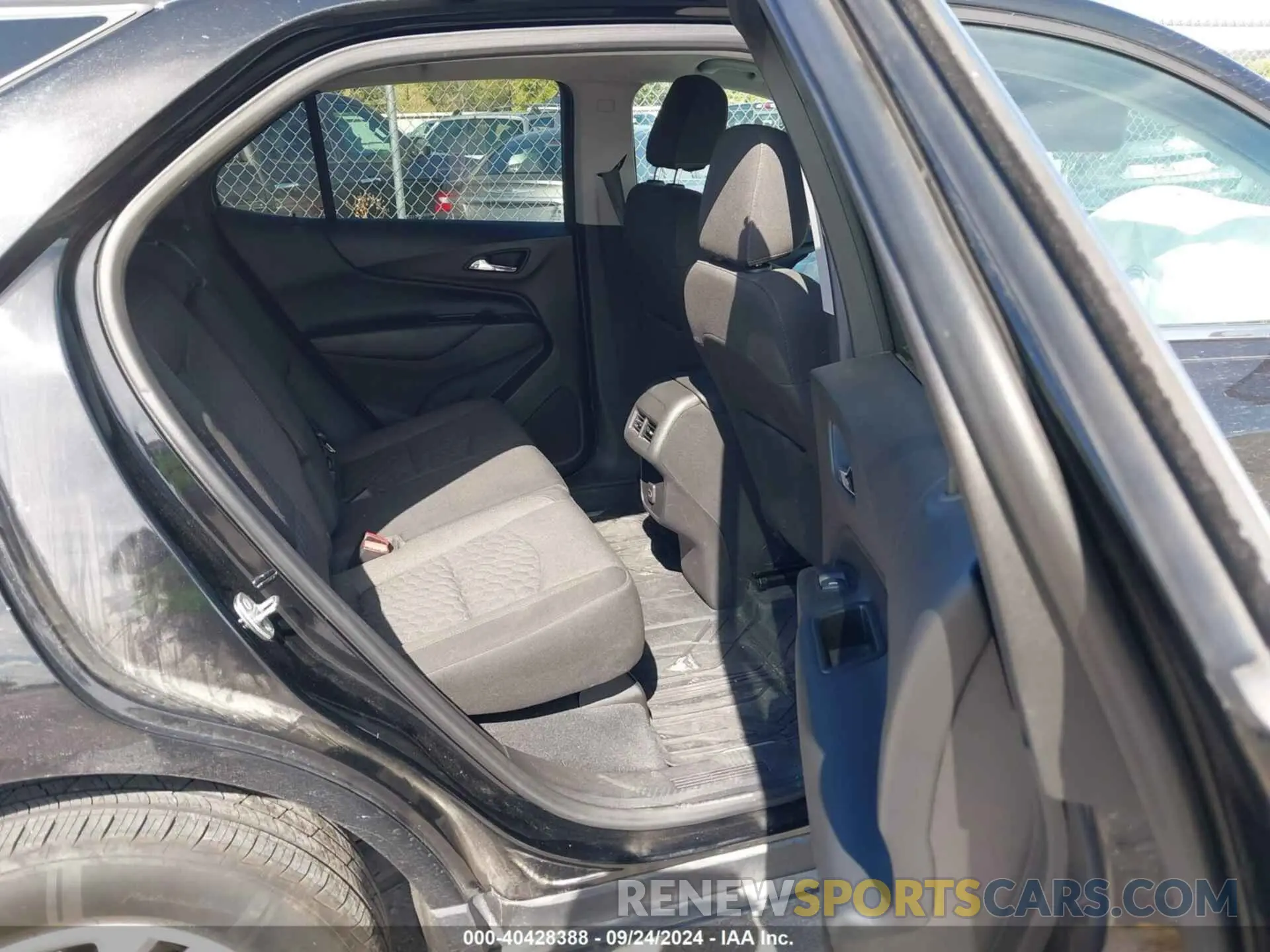 8 Photograph of a damaged car 3GNAXJEV0KL347464 CHEVROLET EQUINOX 2019