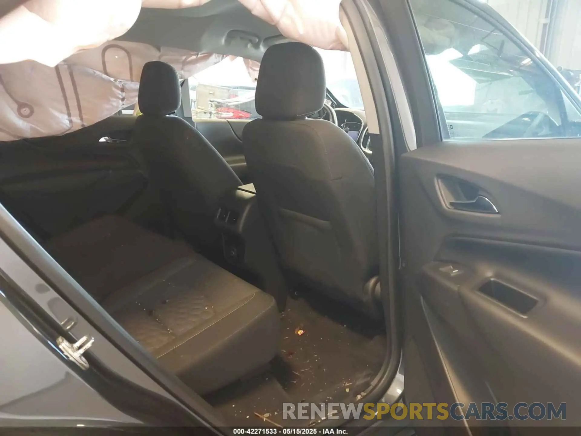 8 Photograph of a damaged car 3GNAXJEVXKS598594 CHEVROLET EQUINOX 2019