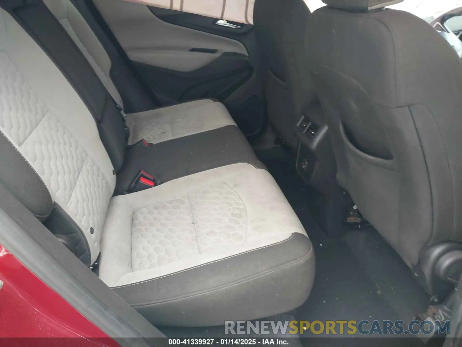7 Фотография поврежденного автомобиля 3GNAXKEV0KL215424 CHEVROLET EQUINOX 2019