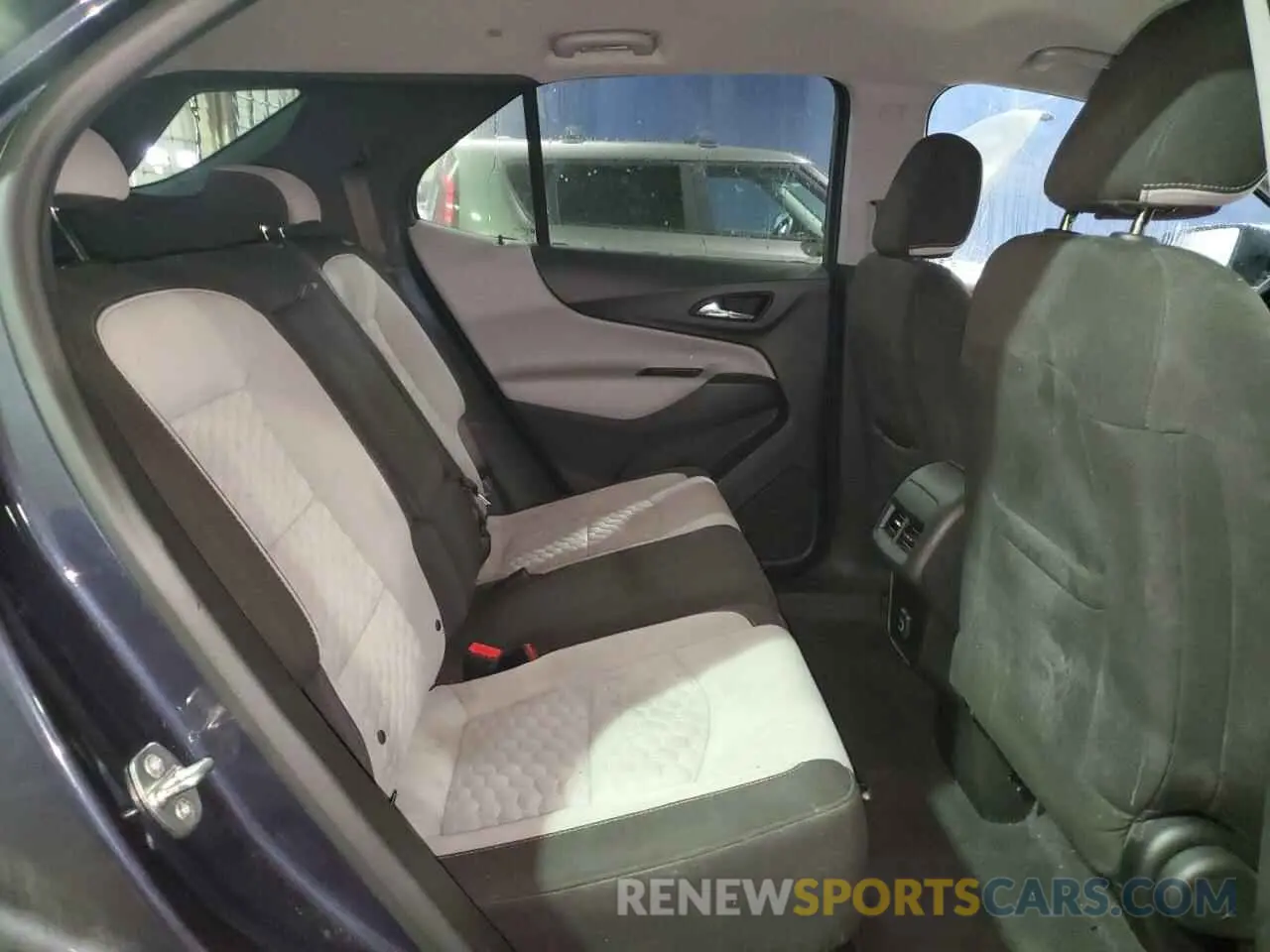11 Photograph of a damaged car 3GNAXKEV0KS512117 CHEVROLET EQUINOX 2019
