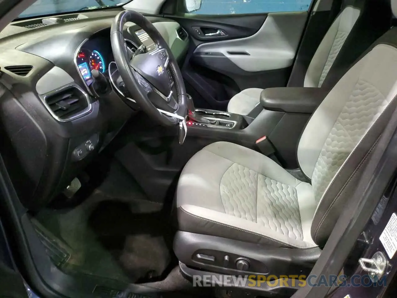 7 Photograph of a damaged car 3GNAXKEV0KS512117 CHEVROLET EQUINOX 2019