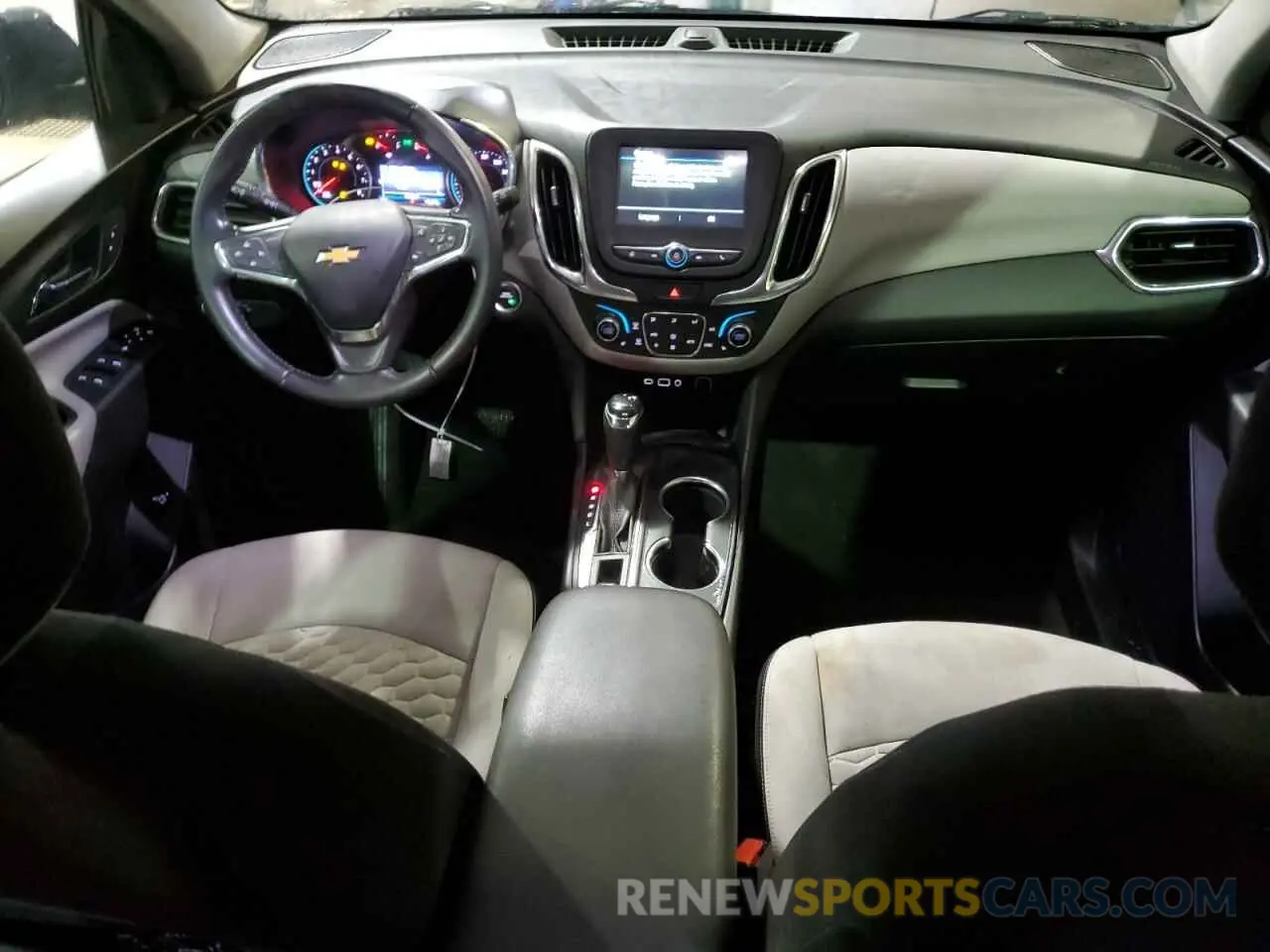 8 Photograph of a damaged car 3GNAXKEV0KS512117 CHEVROLET EQUINOX 2019