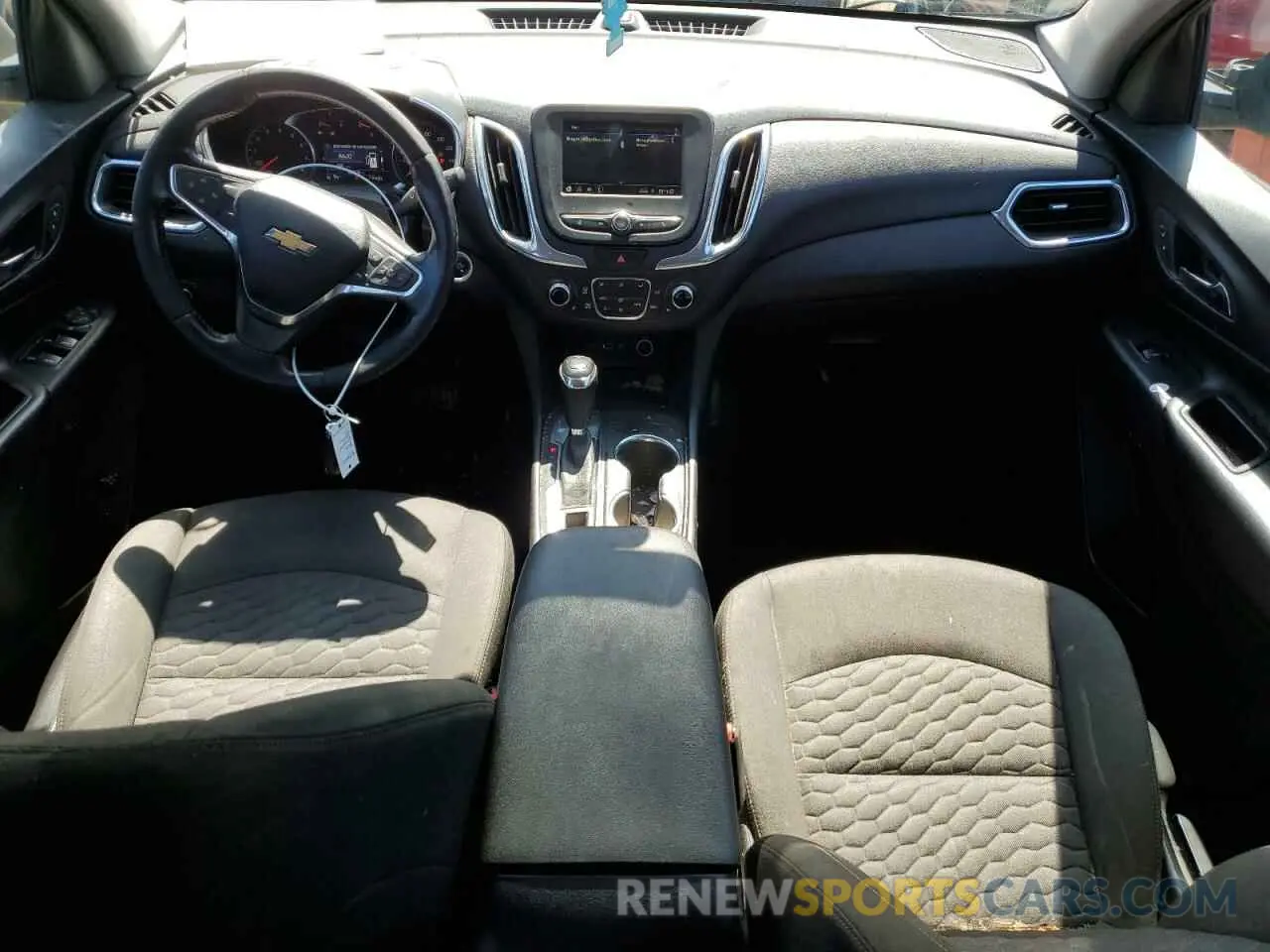 8 Фотография поврежденного автомобиля 3GNAXKEV0KS534683 CHEVROLET EQUINOX 2019