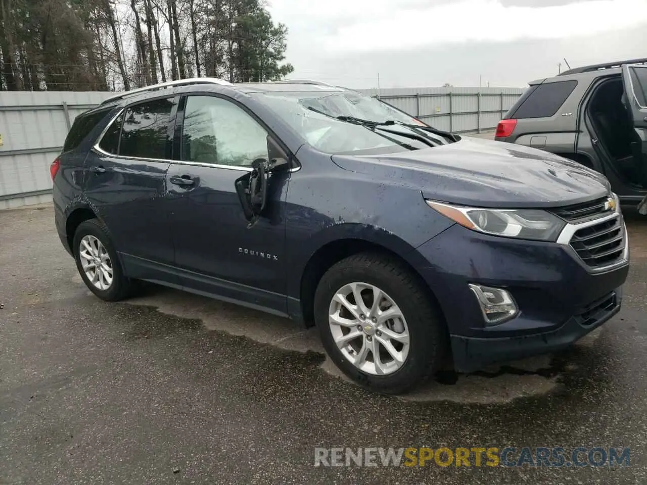 4 Фотография поврежденного автомобиля 3GNAXKEV1KS524552 CHEVROLET EQUINOX 2019