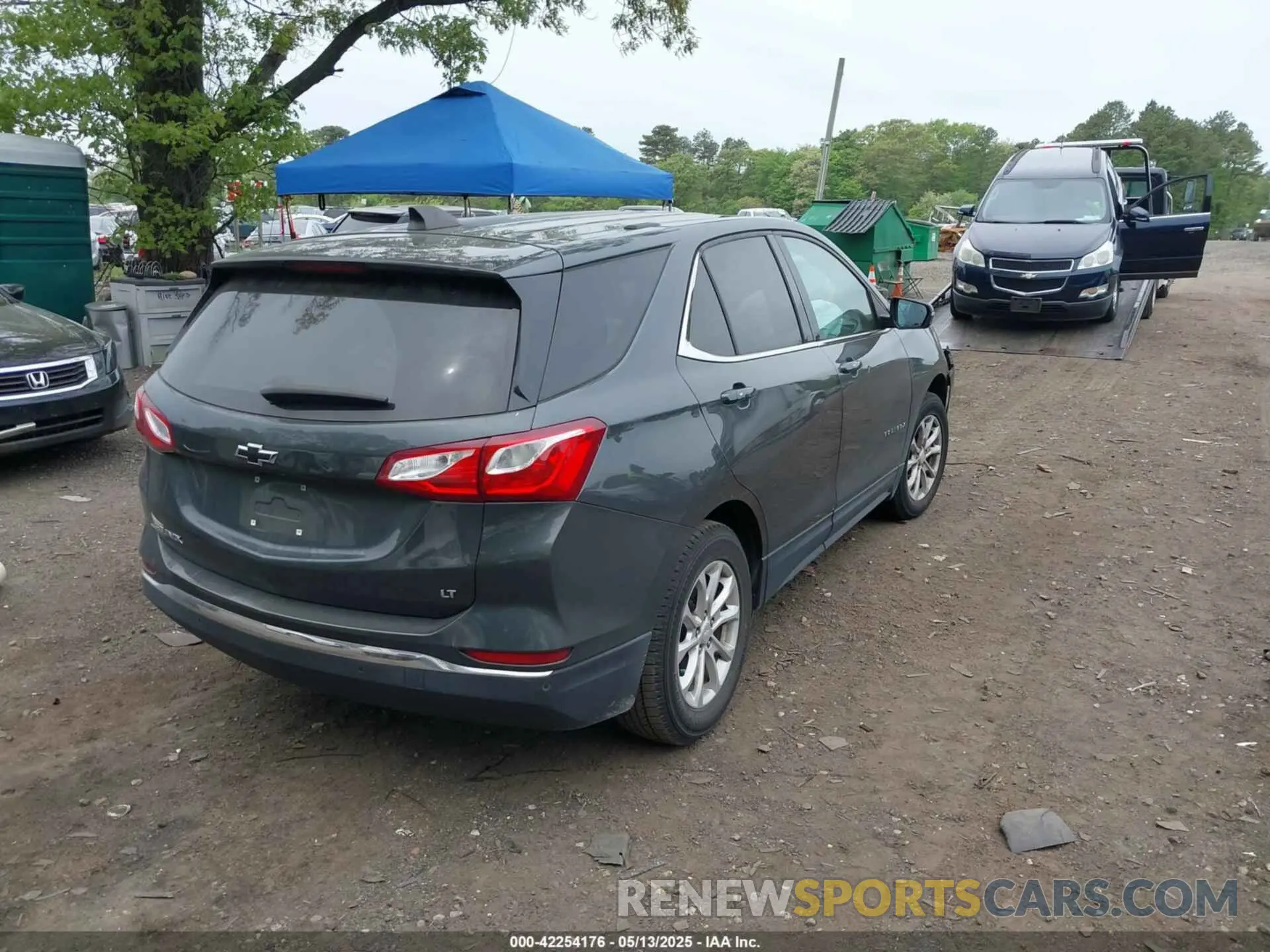 4 Photograph of a damaged car 3GNAXKEV1KS547524 CHEVROLET EQUINOX 2019