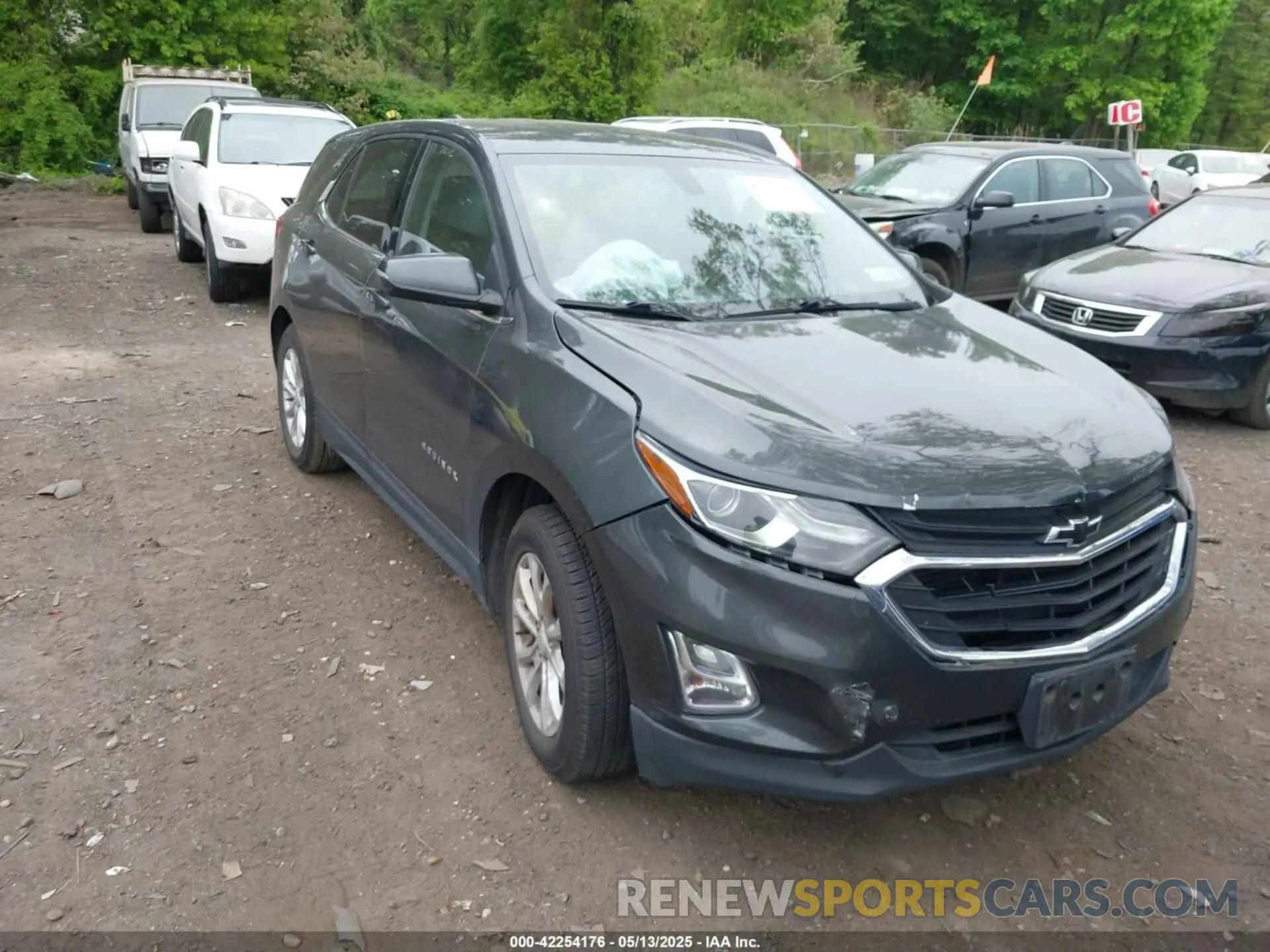 6 Photograph of a damaged car 3GNAXKEV1KS547524 CHEVROLET EQUINOX 2019