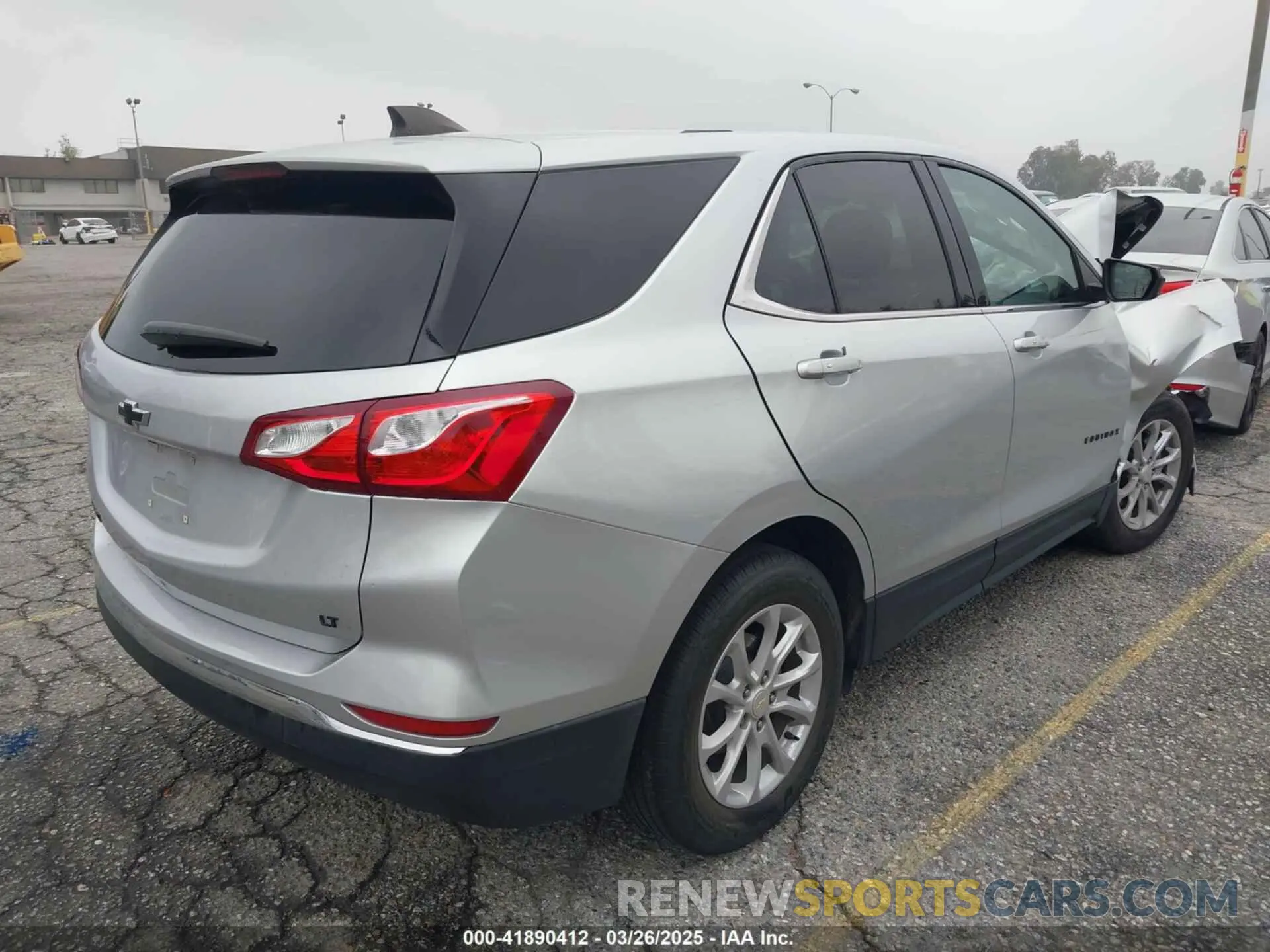 4 Photograph of a damaged car 3GNAXKEV1KS641340 CHEVROLET EQUINOX 2019