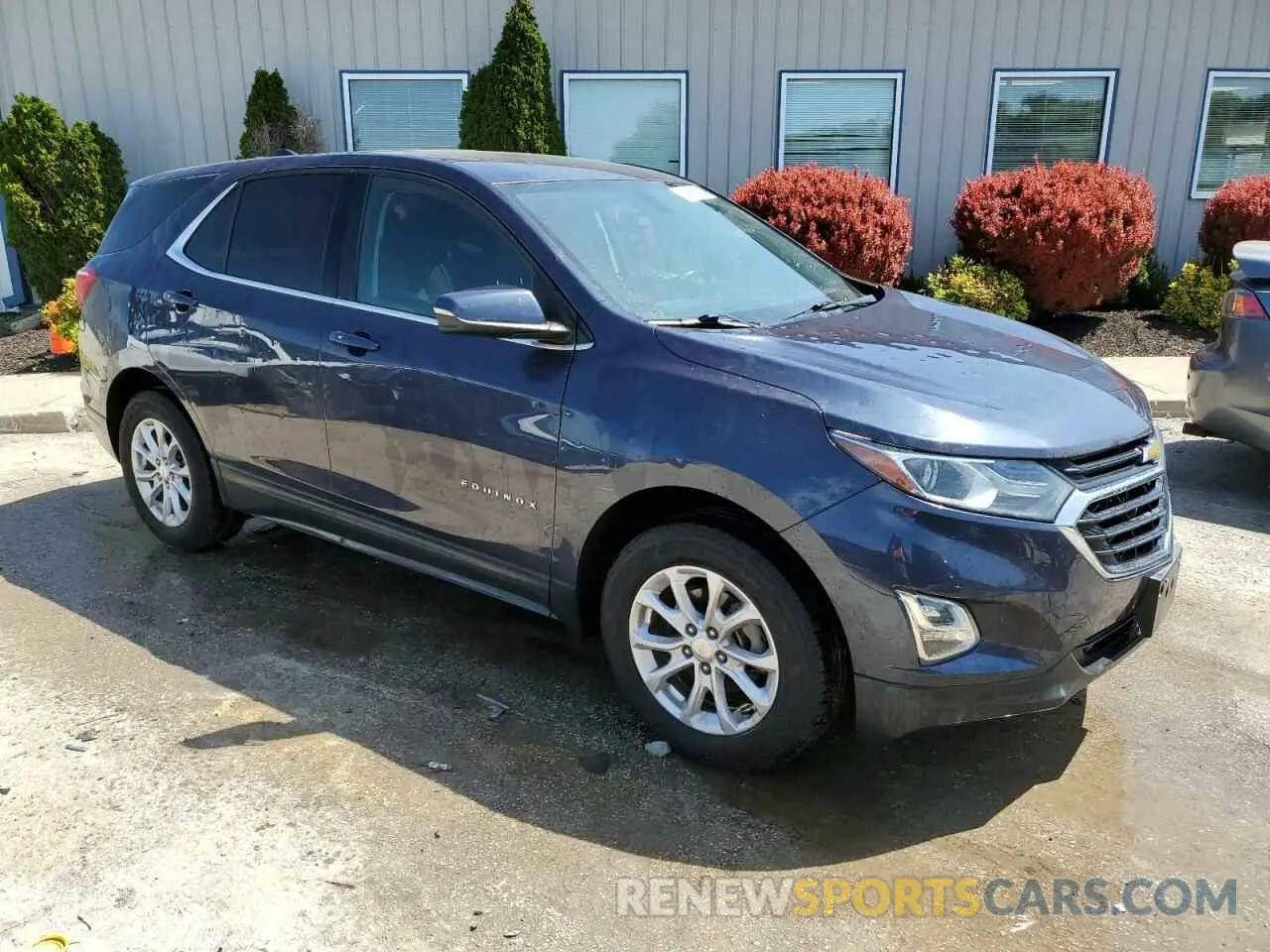 4 Photograph of a damaged car 3GNAXKEV2KL261563 CHEVROLET EQUINOX 2019