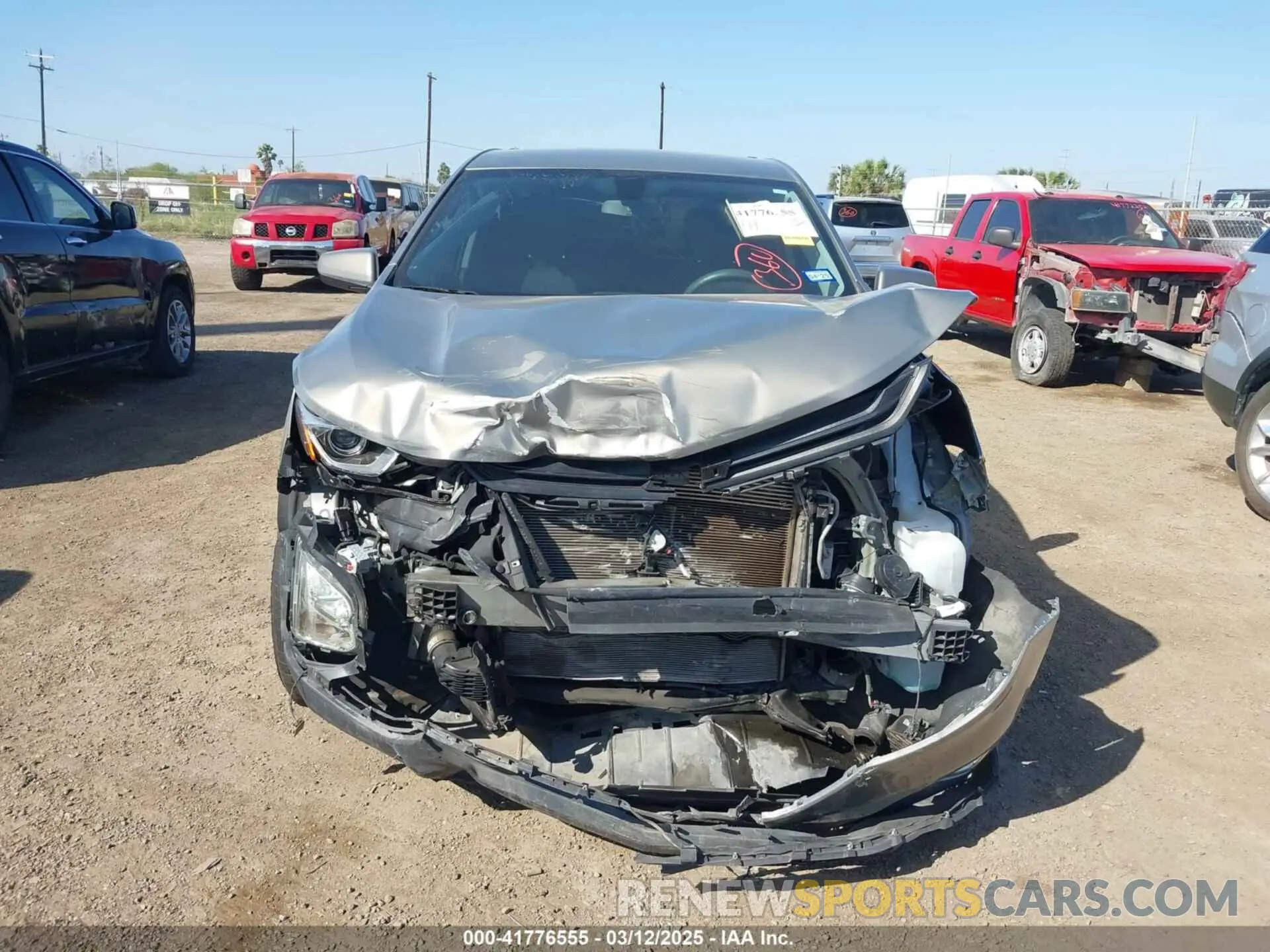 11 Photograph of a damaged car 3GNAXKEV2KS521370 CHEVROLET EQUINOX 2019