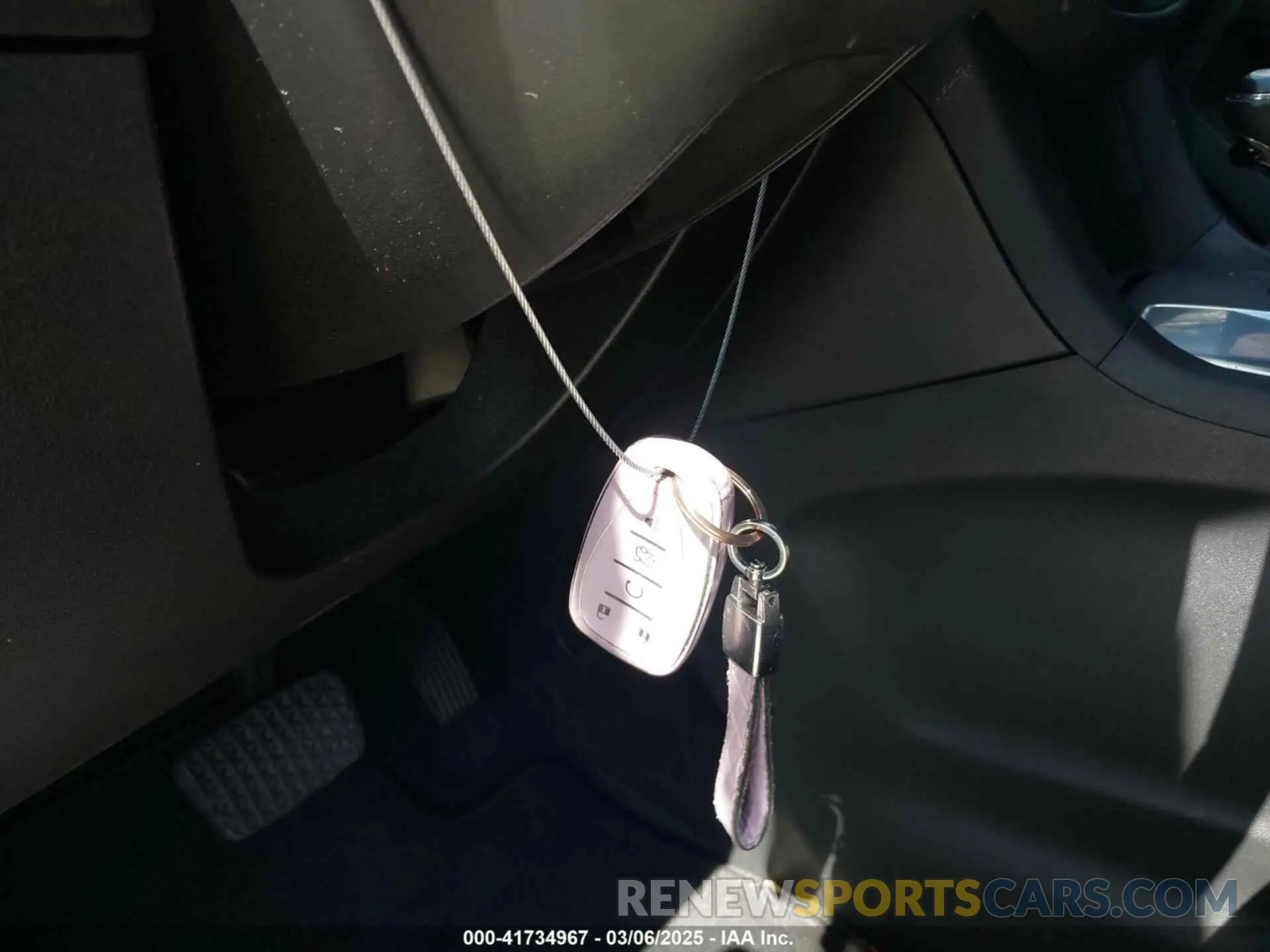 11 Photograph of a damaged car 3GNAXKEV2KS544048 CHEVROLET EQUINOX 2019