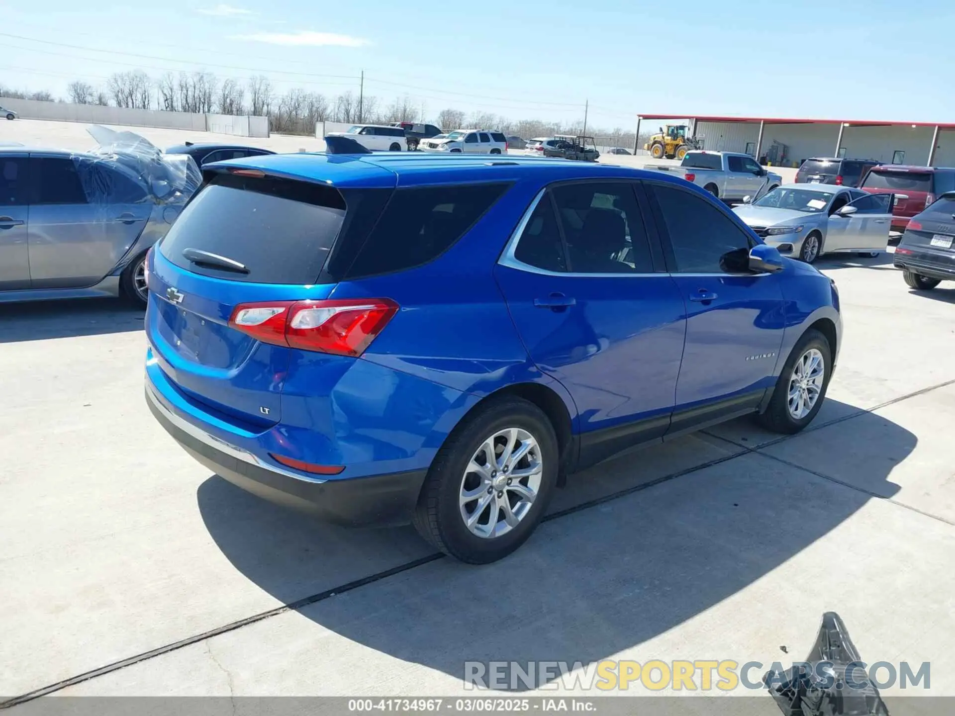 4 Photograph of a damaged car 3GNAXKEV2KS544048 CHEVROLET EQUINOX 2019