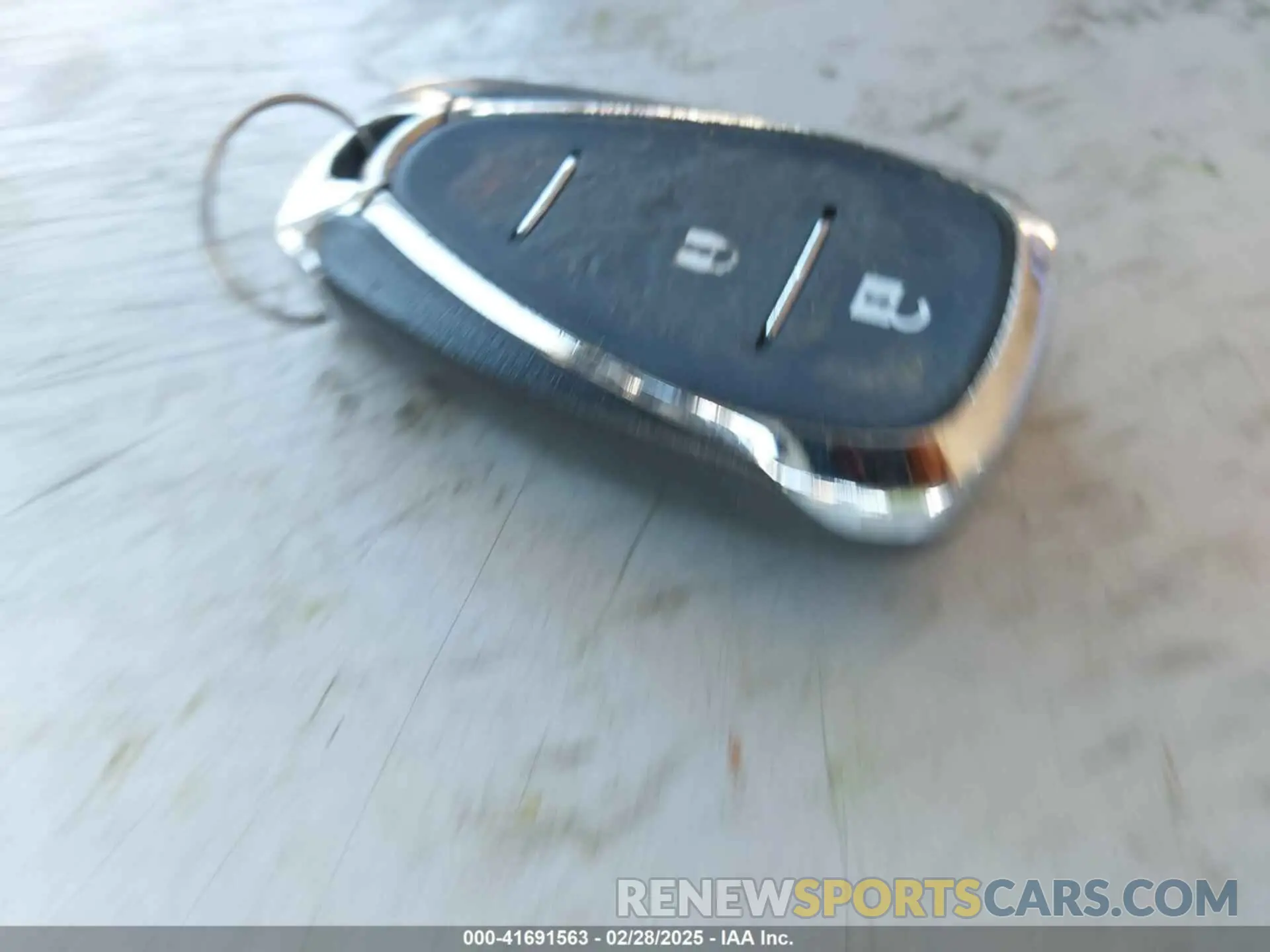 11 Фотография поврежденного автомобиля 3GNAXKEV2KS569032 CHEVROLET EQUINOX 2019