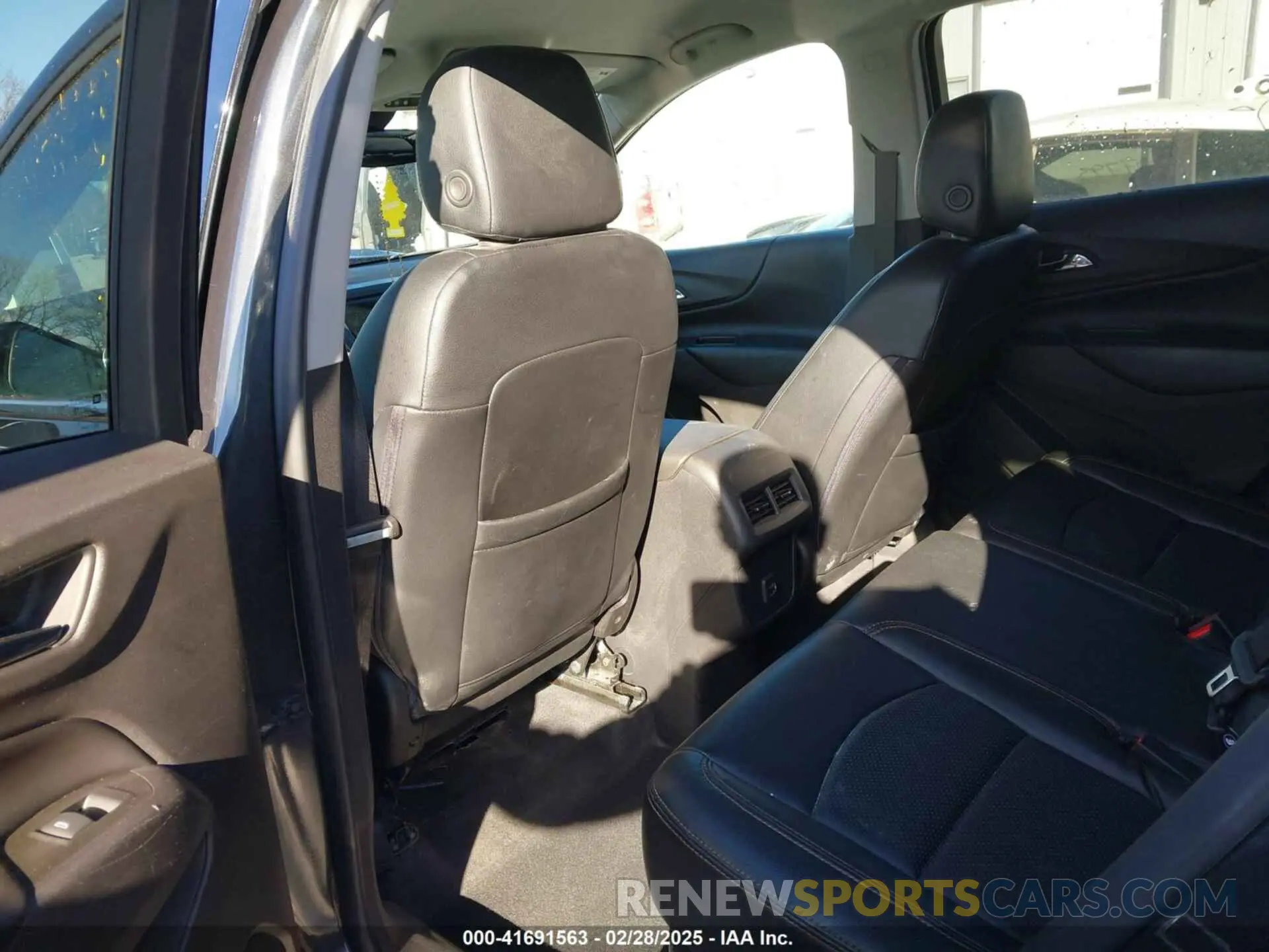 8 Фотография поврежденного автомобиля 3GNAXKEV2KS569032 CHEVROLET EQUINOX 2019