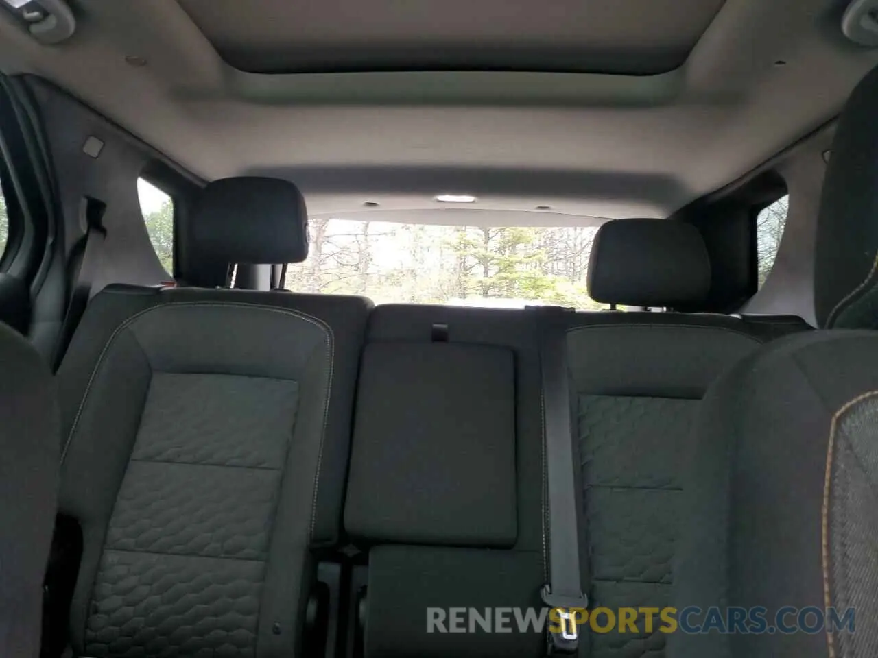 10 Photograph of a damaged car 3GNAXKEV3KL198229 CHEVROLET EQUINOX 2019