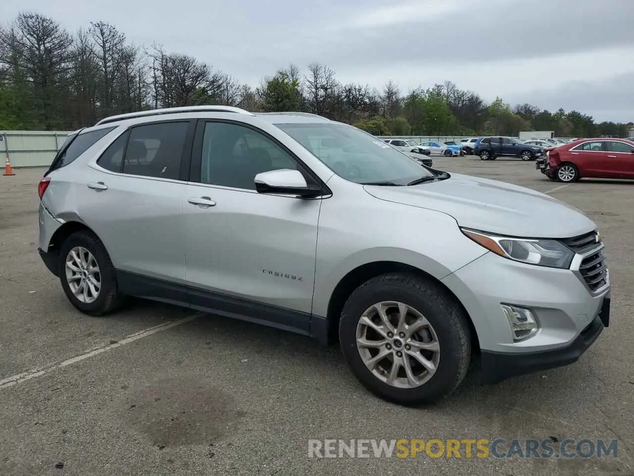 4 Photograph of a damaged car 3GNAXKEV3KL198229 CHEVROLET EQUINOX 2019