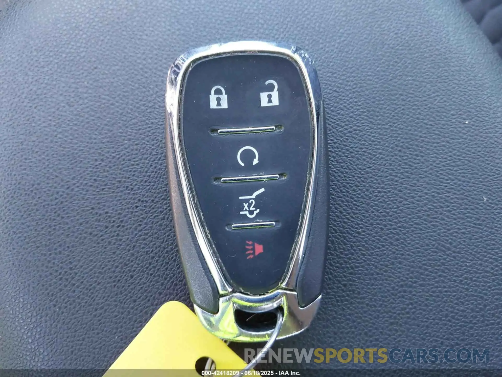 11 Photograph of a damaged car 3GNAXKEV3KS574112 CHEVROLET EQUINOX 2019