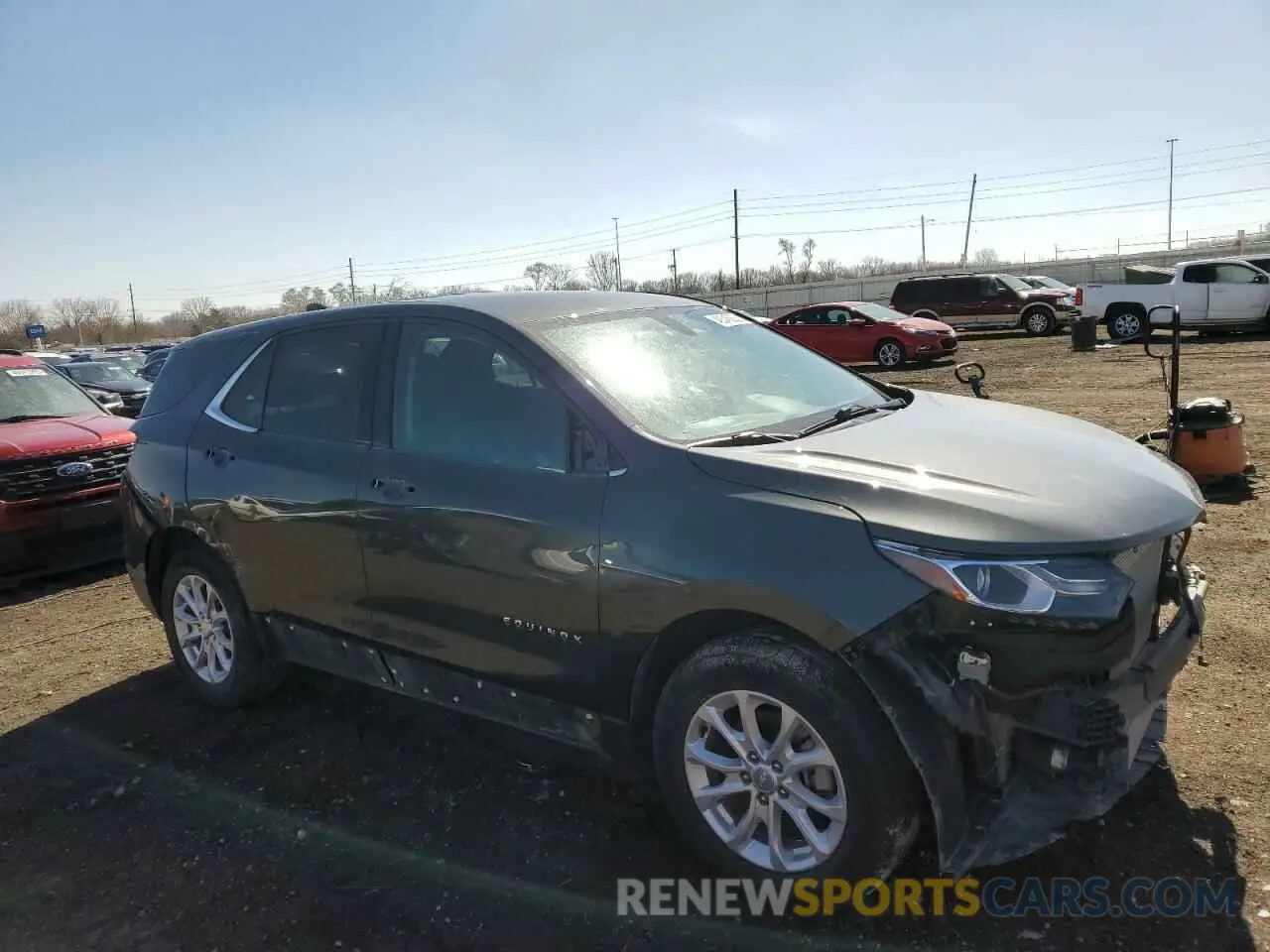4 Photograph of a damaged car 3GNAXKEV4KL187496 CHEVROLET EQUINOX 2019
