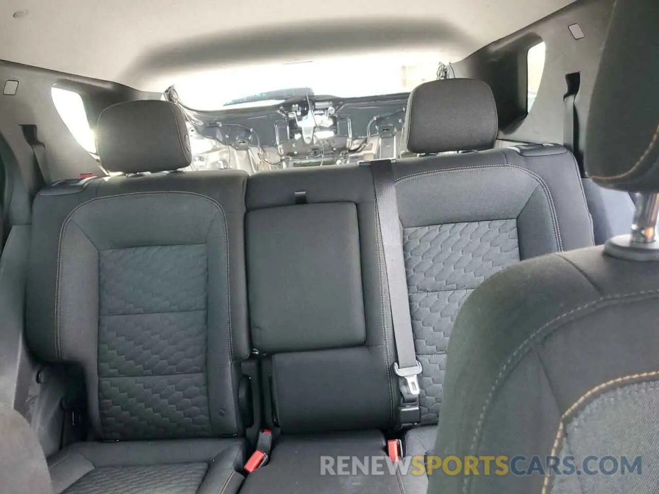 10 Photograph of a damaged car 3GNAXKEV4KS528904 CHEVROLET EQUINOX 2019