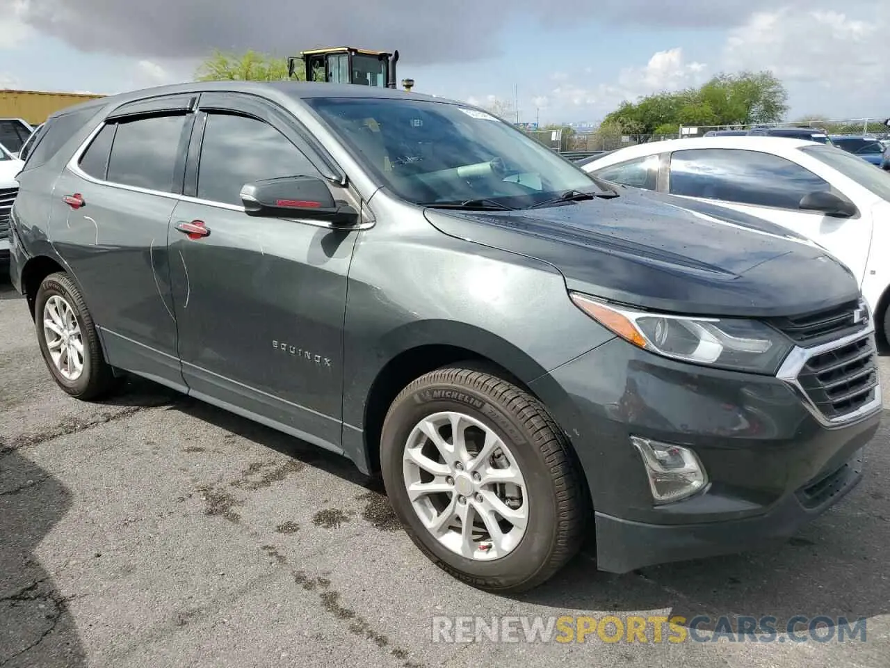 4 Photograph of a damaged car 3GNAXKEV4KS528904 CHEVROLET EQUINOX 2019