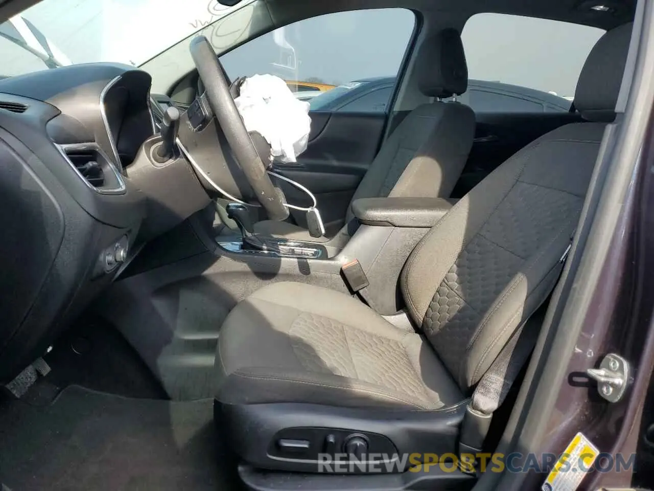 7 Фотография поврежденного автомобиля 3GNAXKEV5KL244935 CHEVROLET EQUINOX 2019