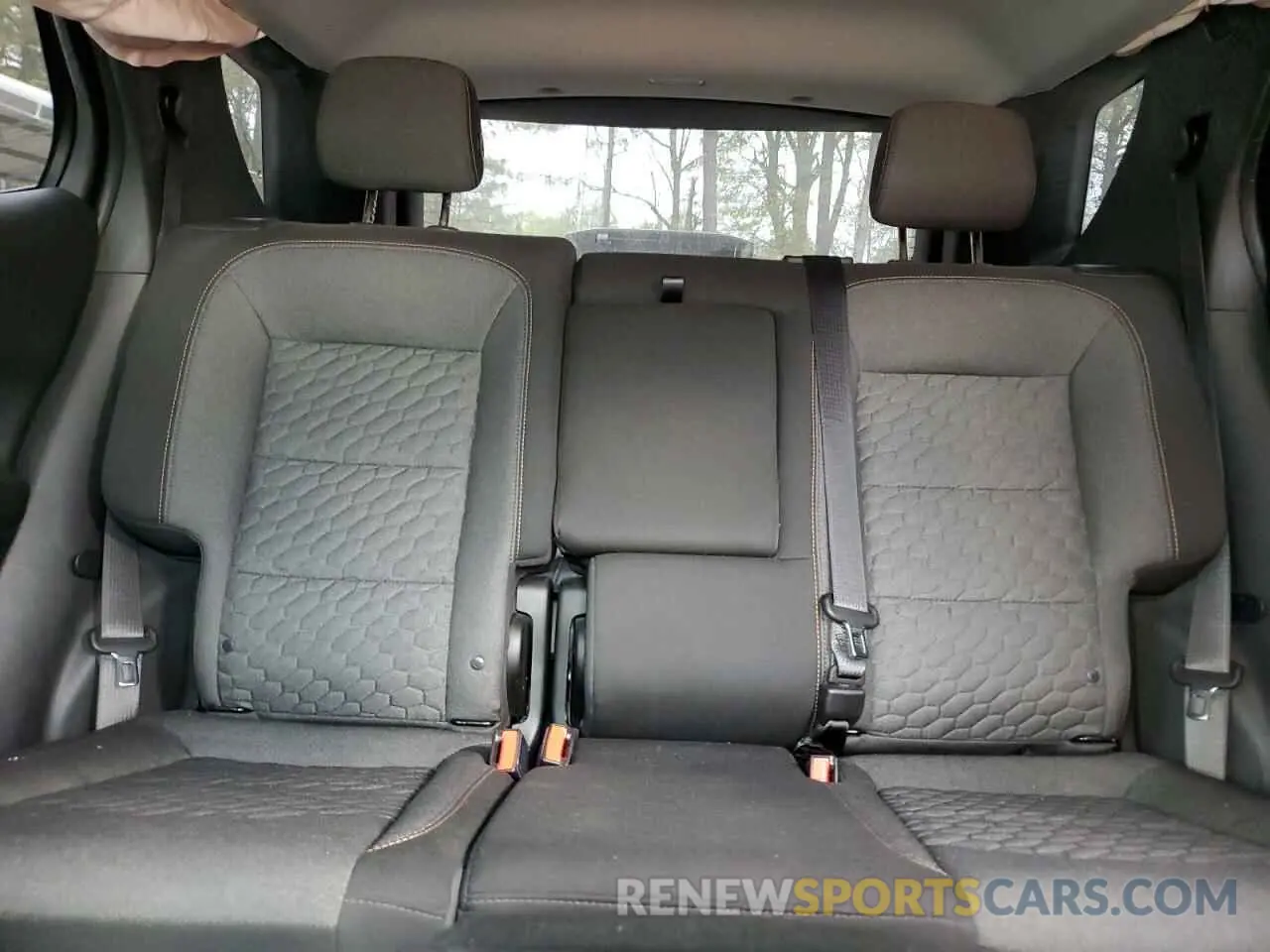 10 Photograph of a damaged car 3GNAXKEV6KL246869 CHEVROLET EQUINOX 2019