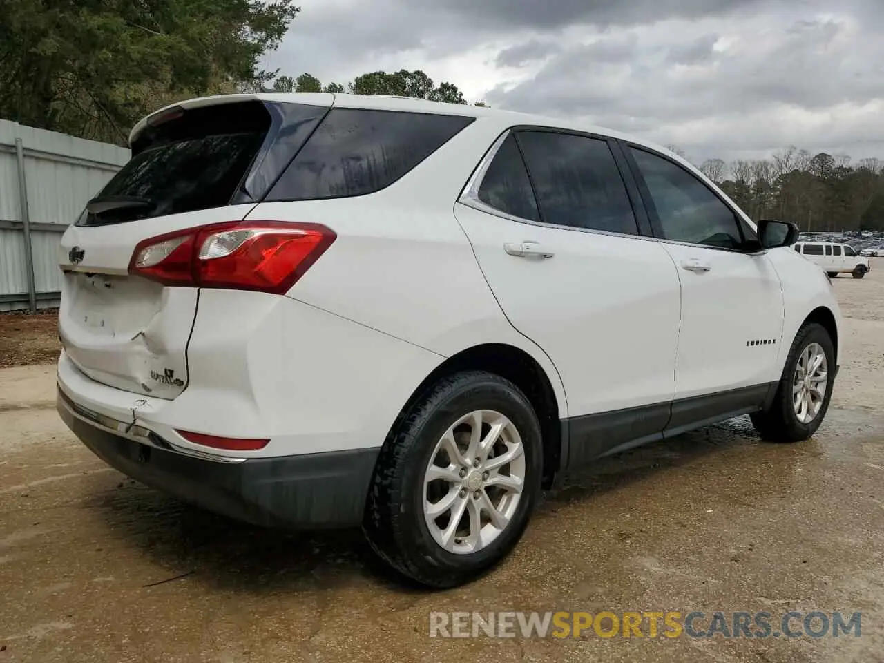 3 Photograph of a damaged car 3GNAXKEV6KL300008 CHEVROLET EQUINOX 2019