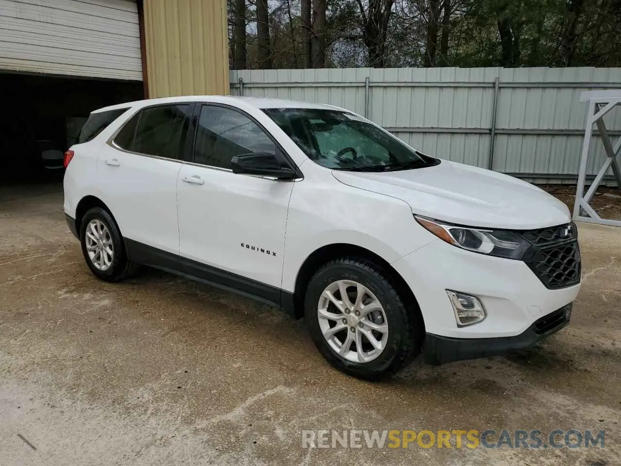 4 Photograph of a damaged car 3GNAXKEV6KL300008 CHEVROLET EQUINOX 2019