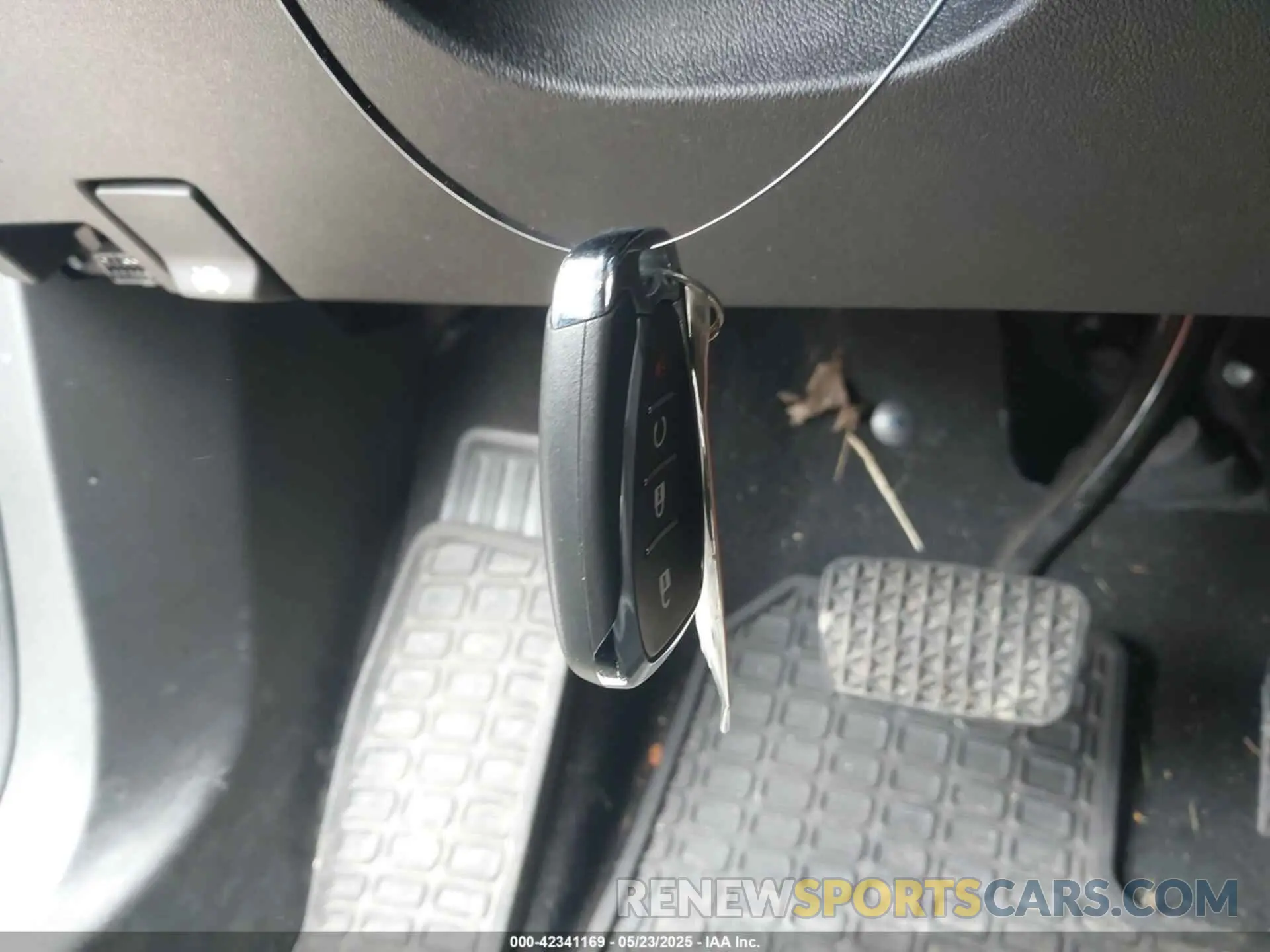 11 Photograph of a damaged car 3GNAXKEV6KS629202 CHEVROLET EQUINOX 2019