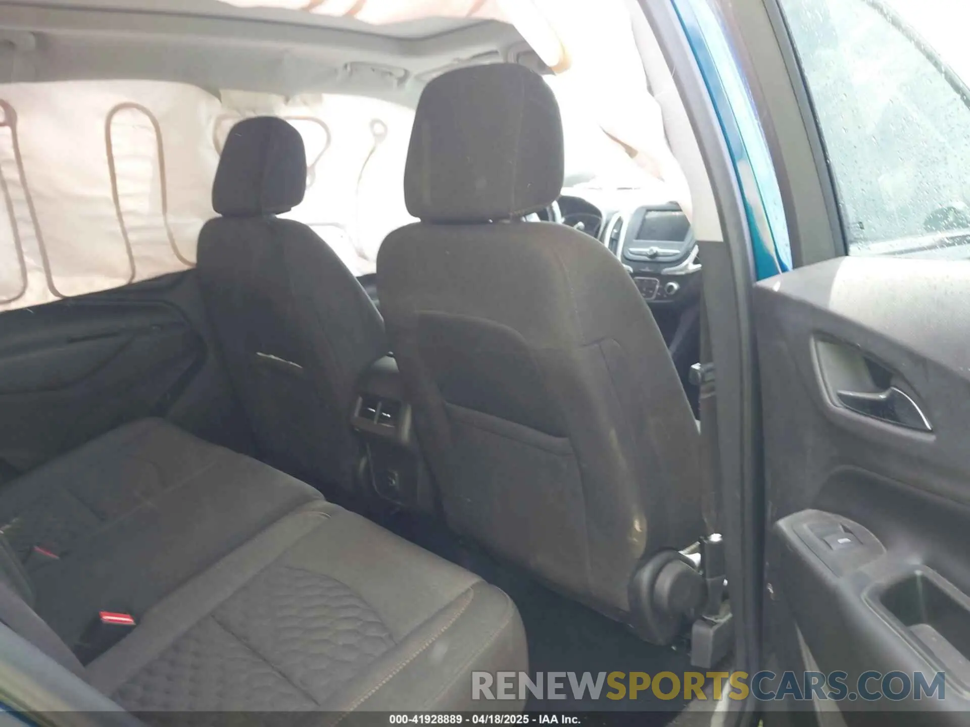 8 Фотография поврежденного автомобиля 3GNAXKEV7KL362369 CHEVROLET EQUINOX 2019