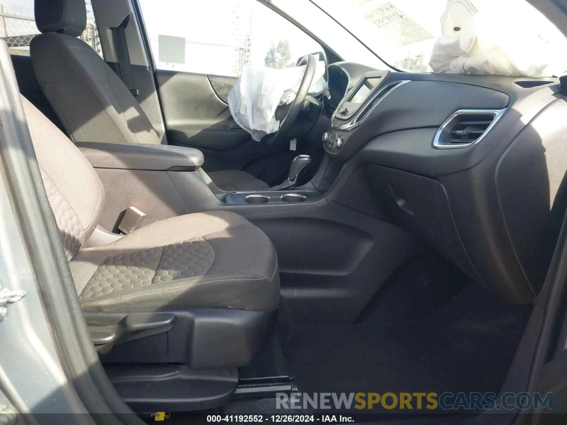 5 Photograph of a damaged car 3GNAXKEV7KS534597 CHEVROLET EQUINOX 2019