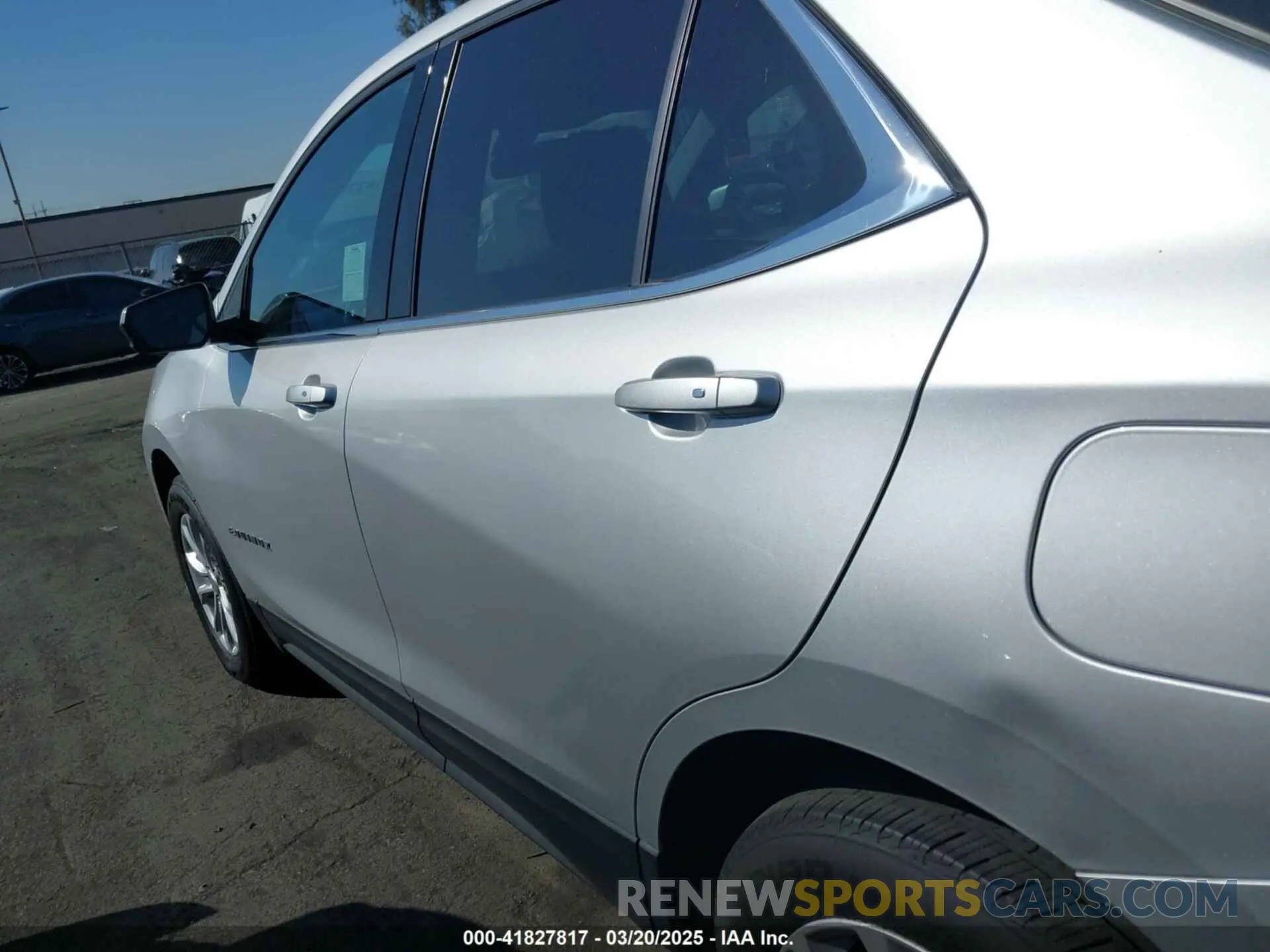 14 Photograph of a damaged car 3GNAXKEV7KS663049 CHEVROLET EQUINOX 2019