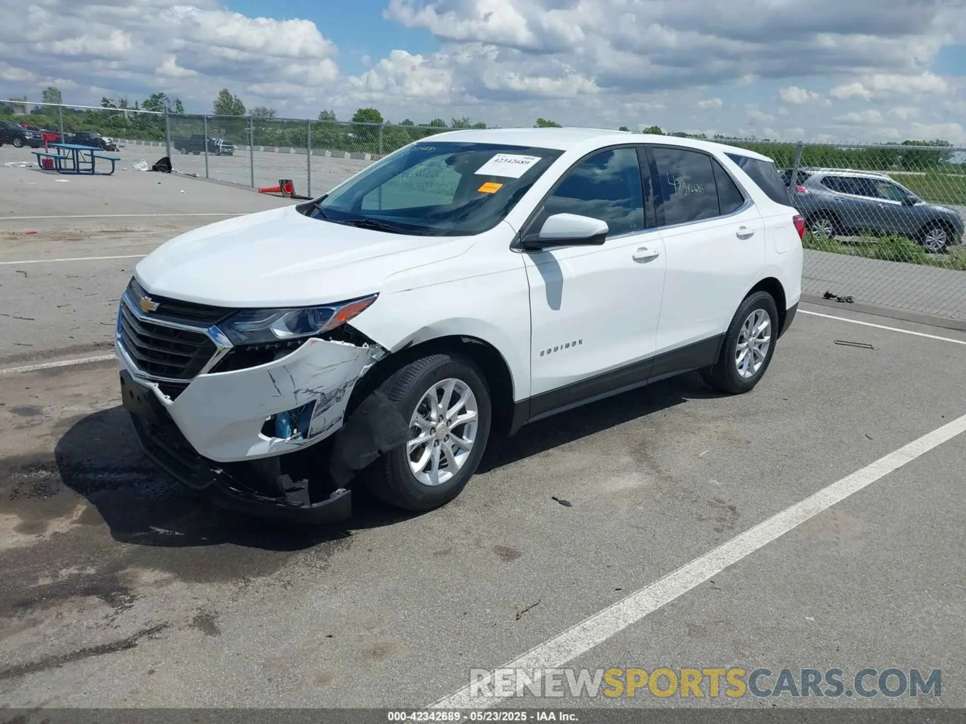 2 Photograph of a damaged car 3GNAXKEV7KS677341 CHEVROLET EQUINOX 2019