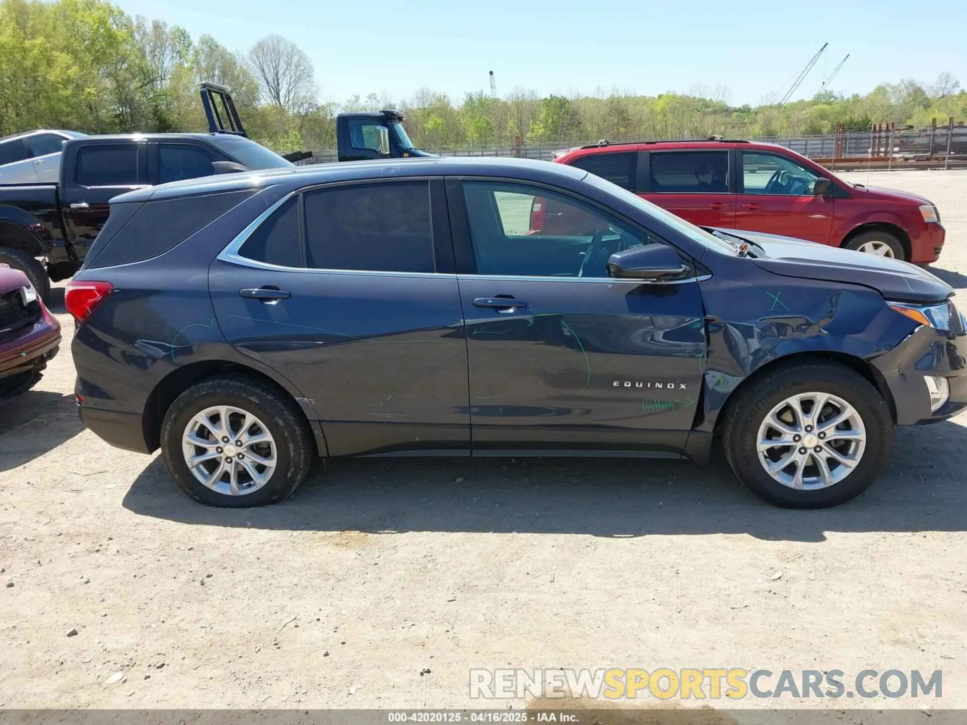 13 Photograph of a damaged car 3GNAXKEV8KL292722 CHEVROLET EQUINOX 2019