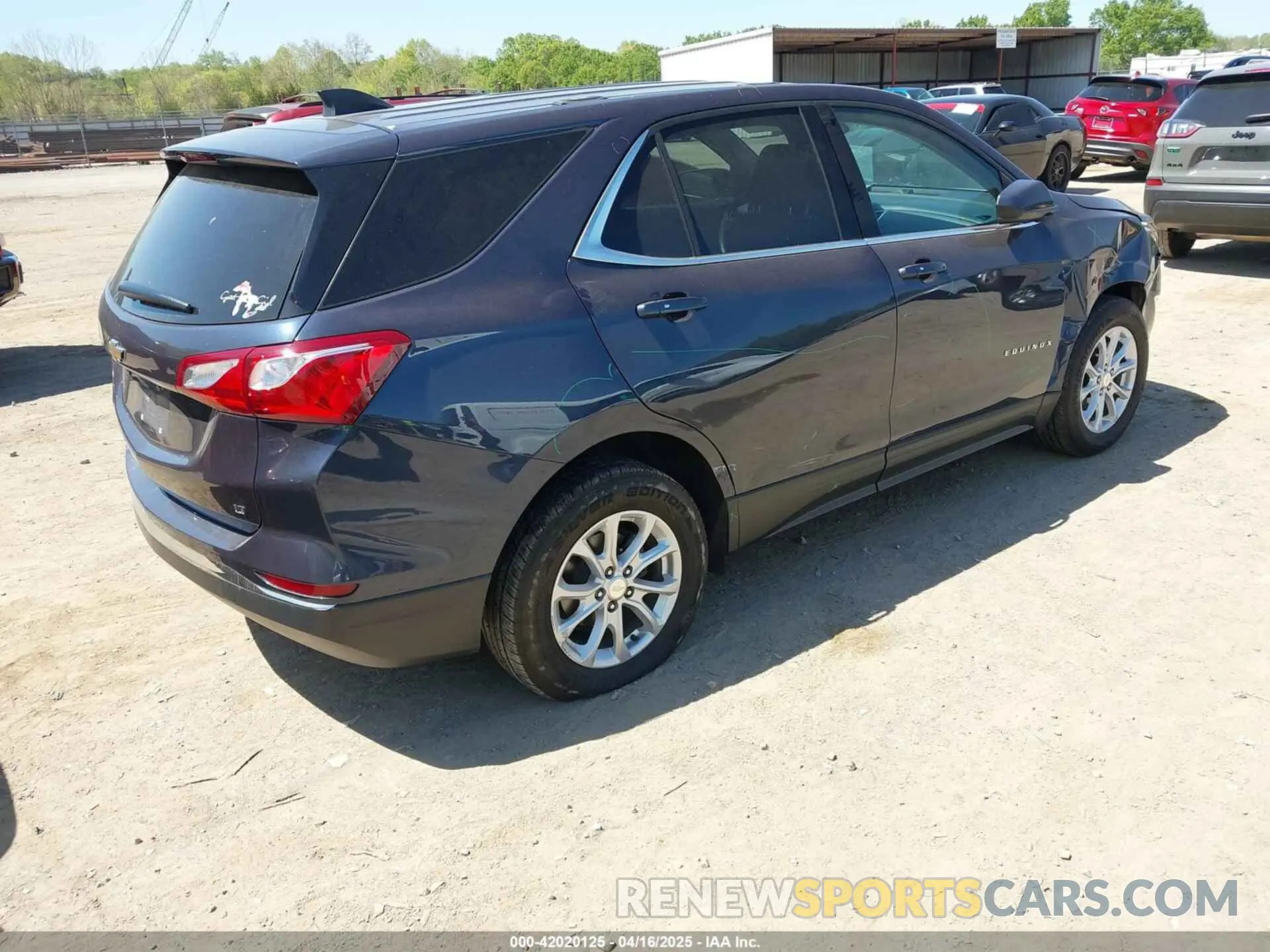 4 Photograph of a damaged car 3GNAXKEV8KL292722 CHEVROLET EQUINOX 2019