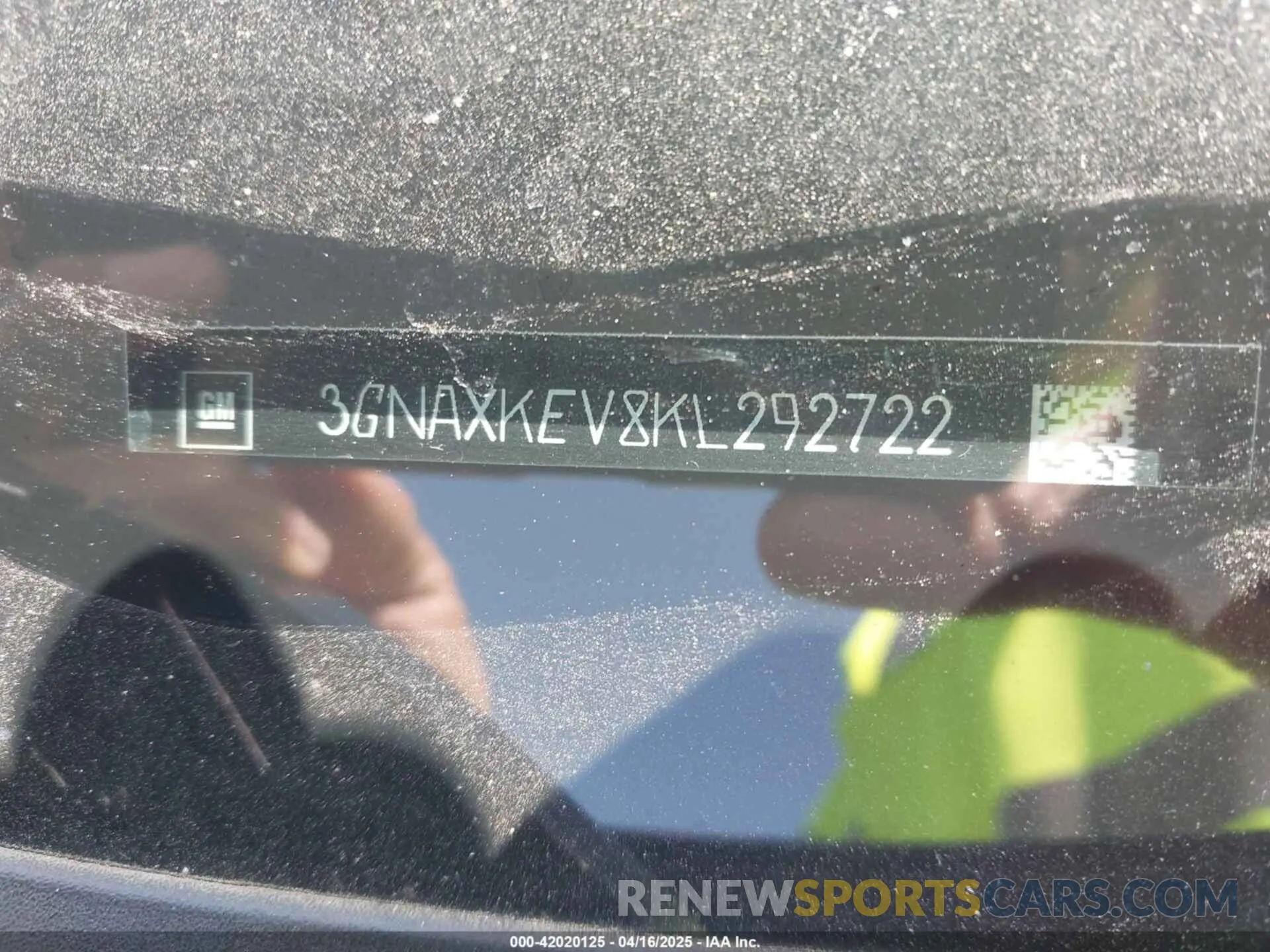 9 Photograph of a damaged car 3GNAXKEV8KL292722 CHEVROLET EQUINOX 2019