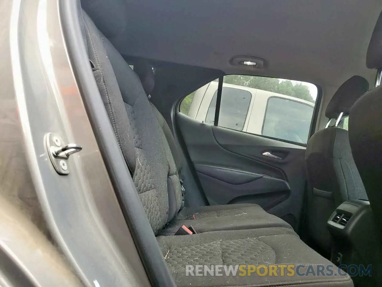 11 Photograph of a damaged car 3GNAXKEV8KS507957 CHEVROLET EQUINOX 2019