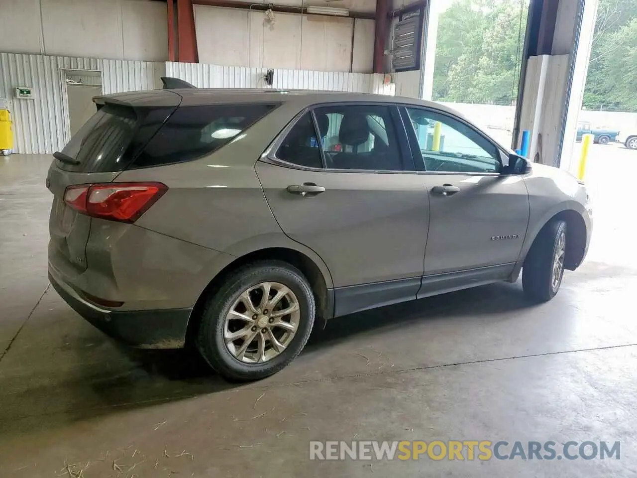 3 Photograph of a damaged car 3GNAXKEV8KS507957 CHEVROLET EQUINOX 2019