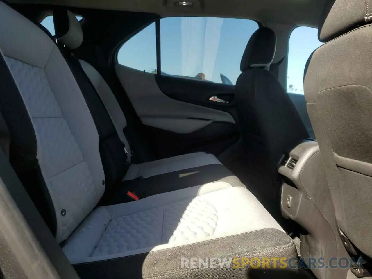 11 Photograph of a damaged car 3GNAXKEV8KS515427 CHEVROLET EQUINOX 2019