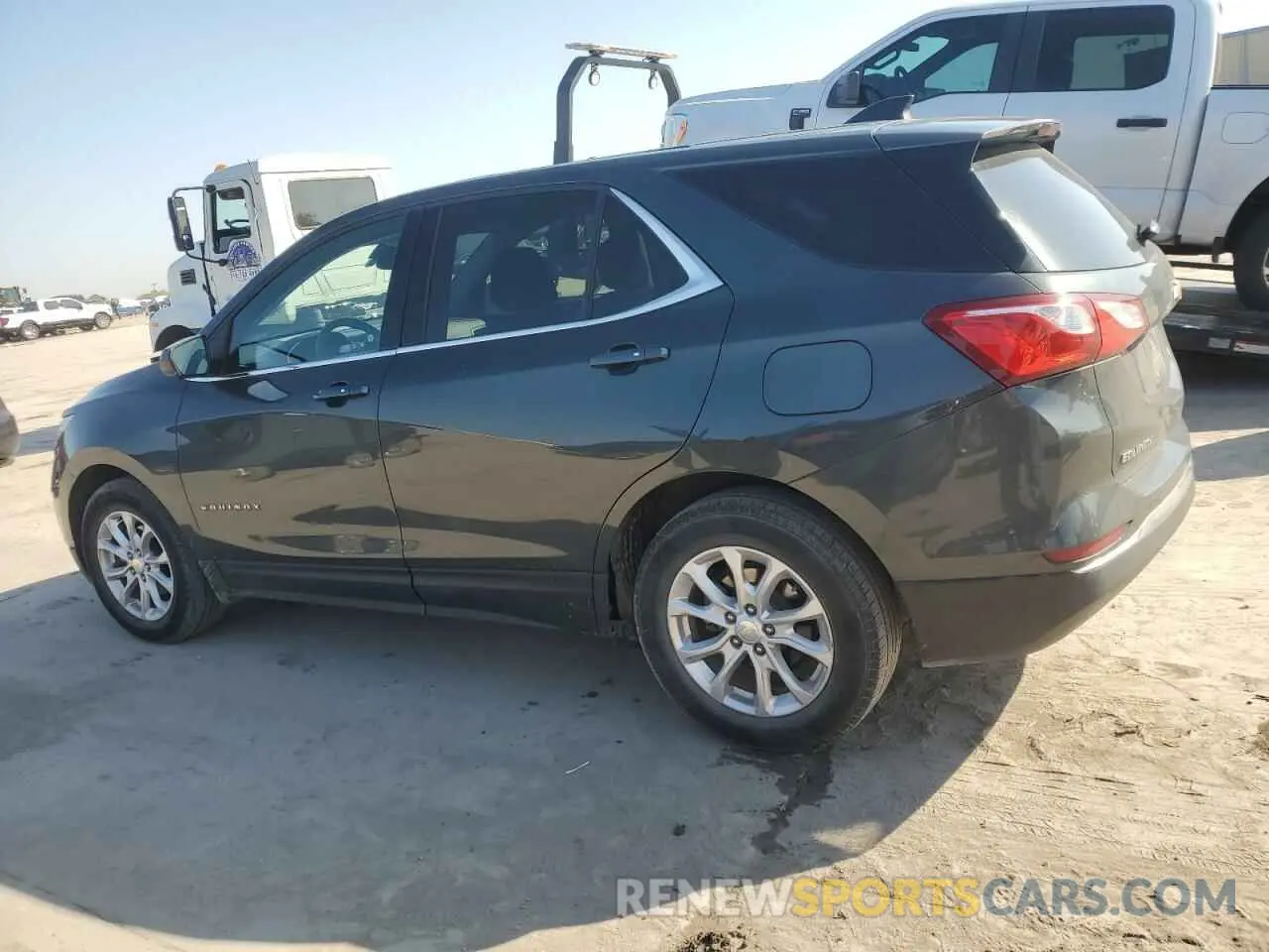 2 Photograph of a damaged car 3GNAXKEV8KS515427 CHEVROLET EQUINOX 2019
