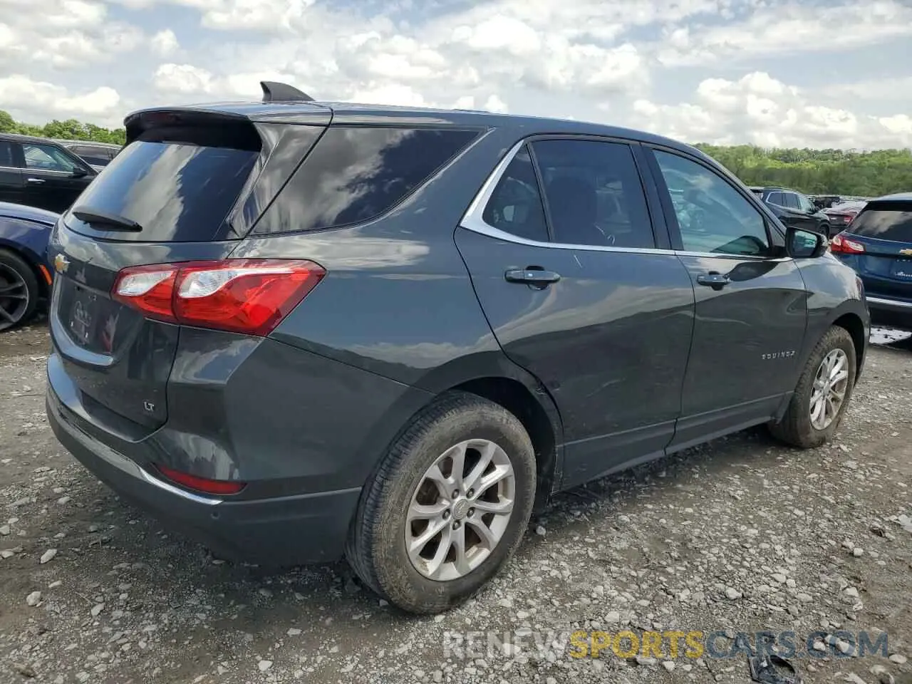 3 Photograph of a damaged car 3GNAXKEV8KS557886 CHEVROLET EQUINOX 2019