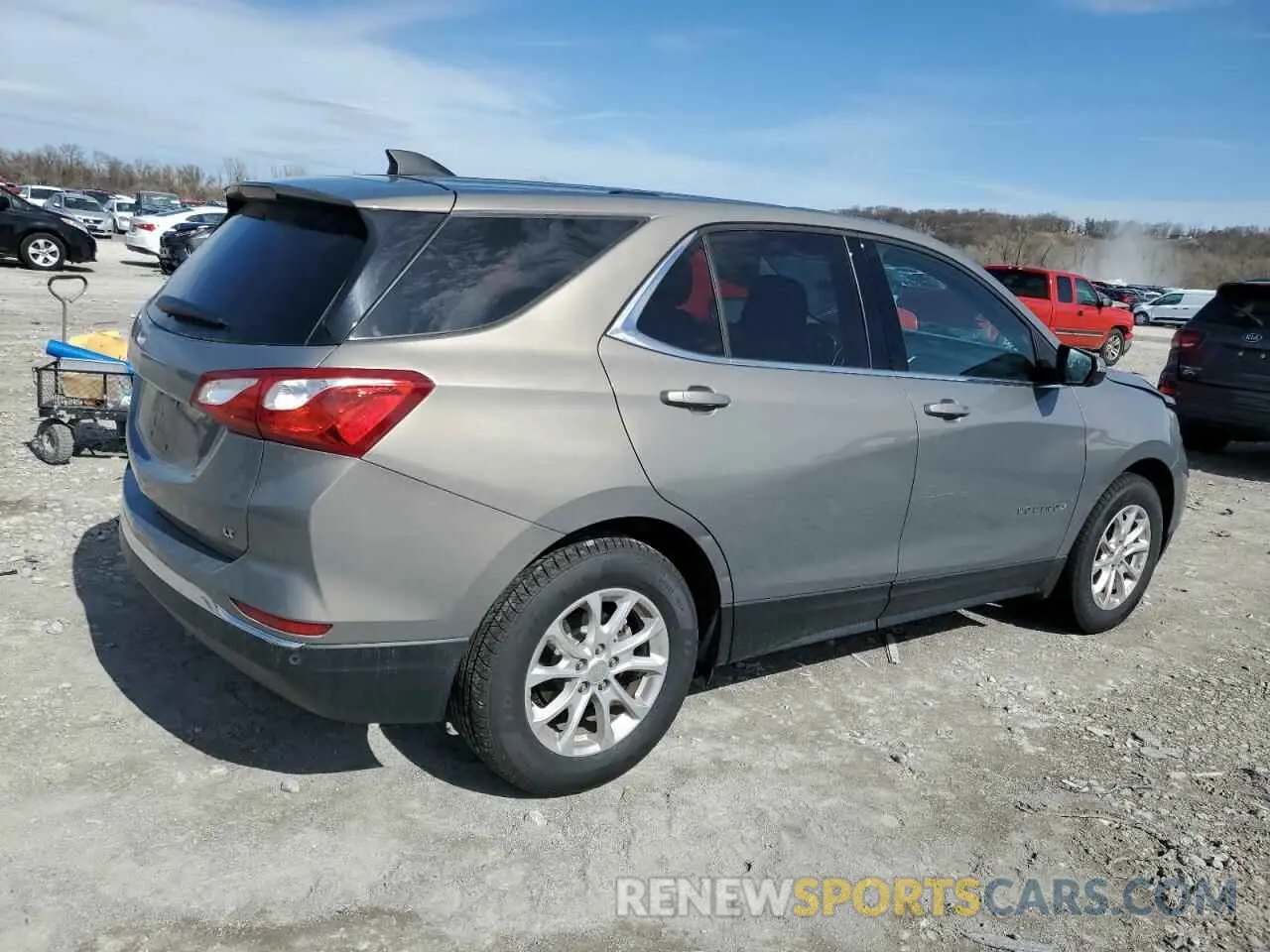 3 Photograph of a damaged car 3GNAXKEV8KS561789 CHEVROLET EQUINOX 2019