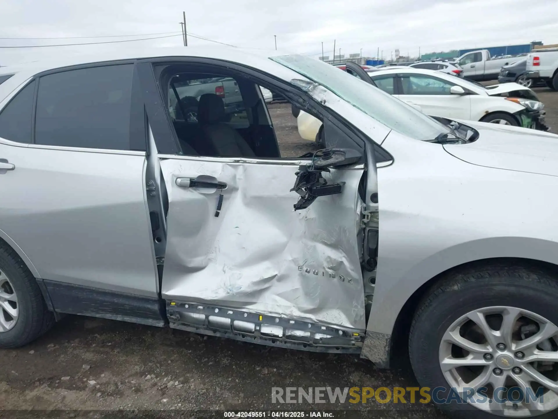 6 Photograph of a damaged car 3GNAXKEV8KS588846 CHEVROLET EQUINOX 2019