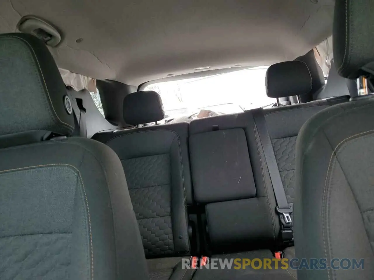 10 Photograph of a damaged car 3GNAXKEV9KS515548 CHEVROLET EQUINOX 2019