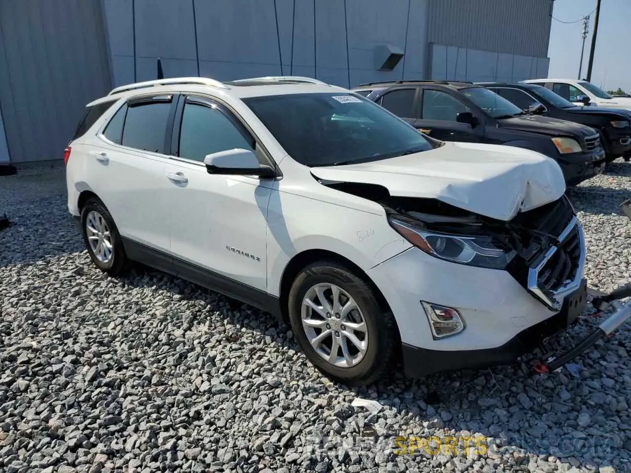 4 Photograph of a damaged car 3GNAXKEV9KS551370 CHEVROLET EQUINOX 2019