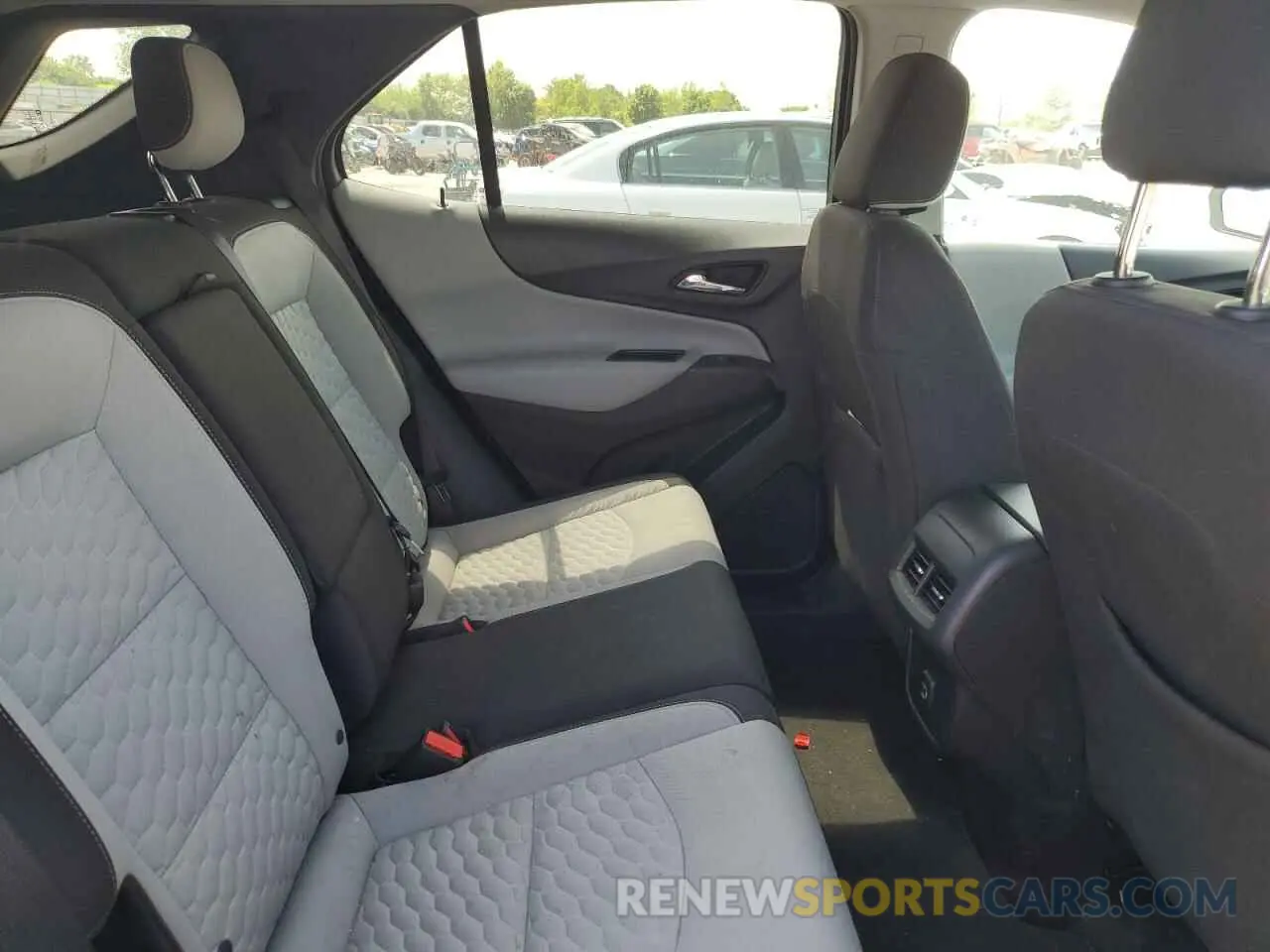 11 Фотография поврежденного автомобиля 3GNAXKEV9KS581369 CHEVROLET EQUINOX 2019