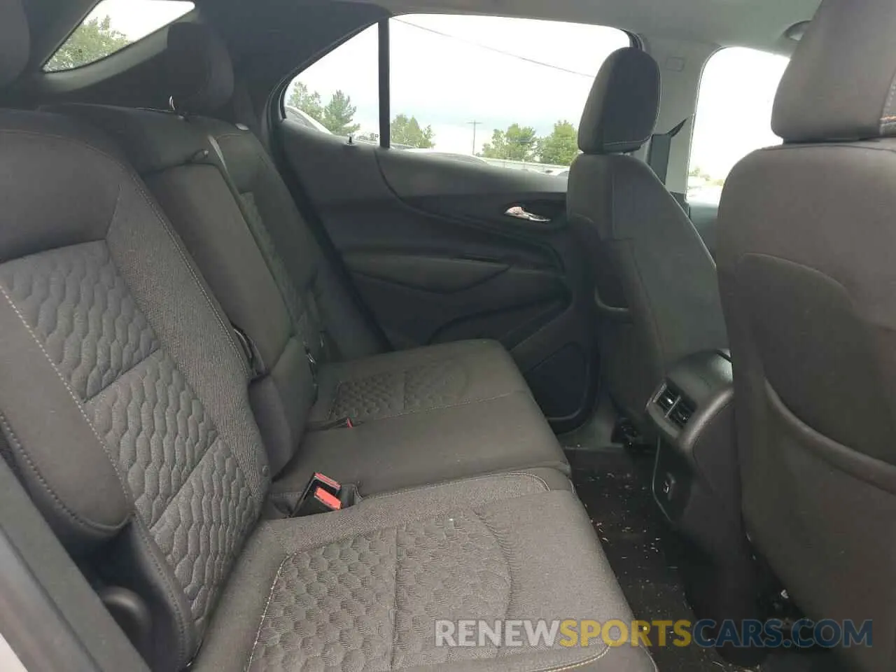 11 Photograph of a damaged car 3GNAXKEVXKS567464 CHEVROLET EQUINOX 2019