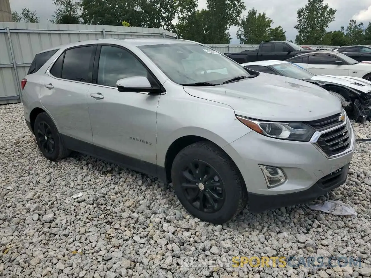 4 Photograph of a damaged car 3GNAXKEVXKS567464 CHEVROLET EQUINOX 2019